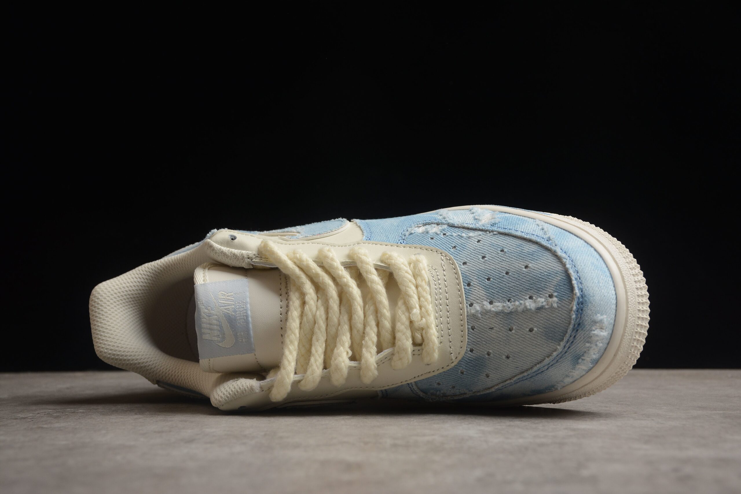 Levi's x Nk Air Force 1'07 Low CW1888-611 - Image 5