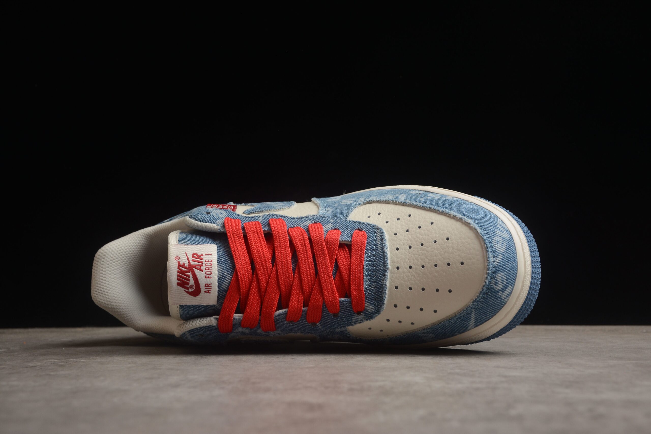 Levi's x Nk Air Force 1'07 Low VT5698-568 - Image 5