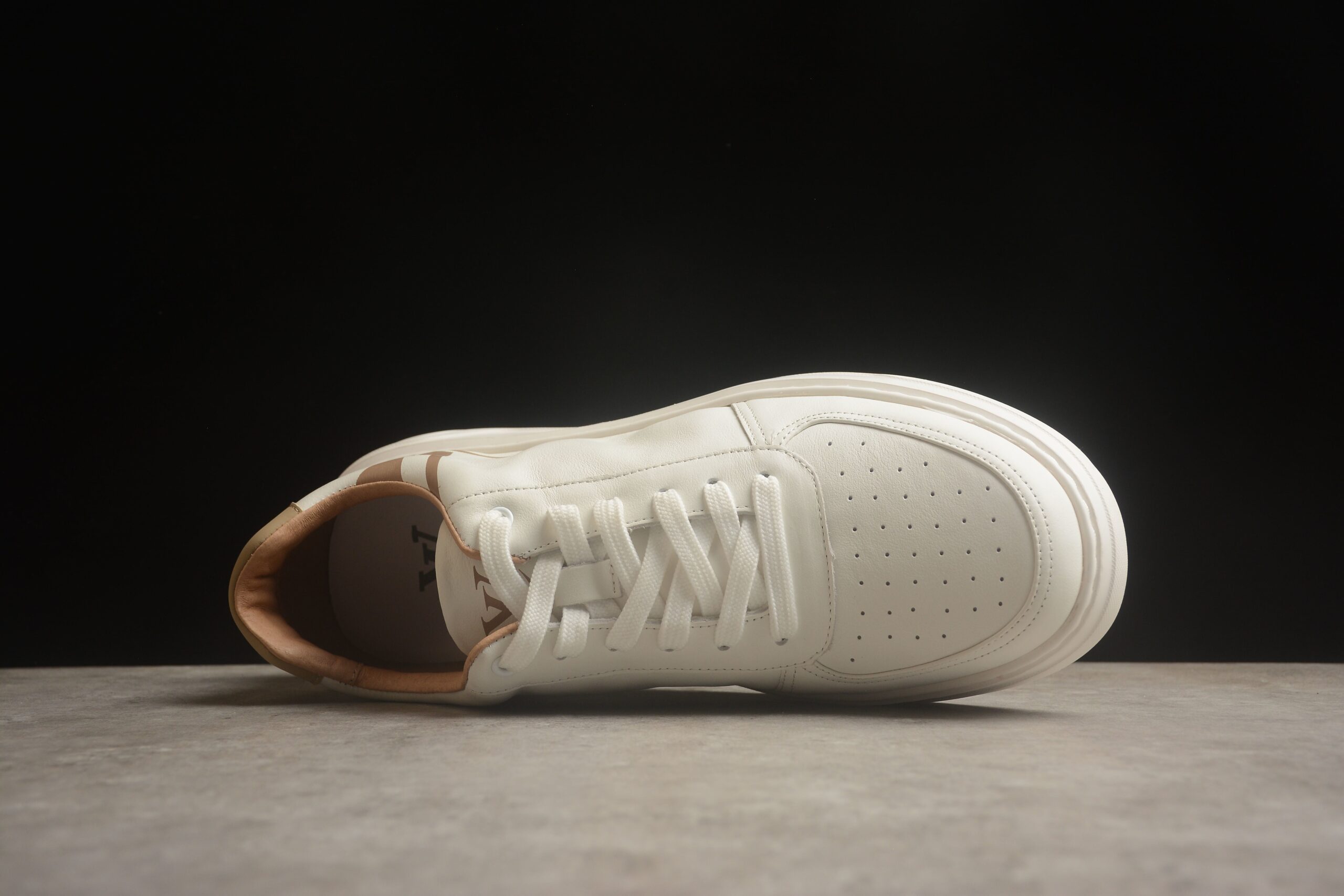 Louis Vuitton sneakers - Image 5