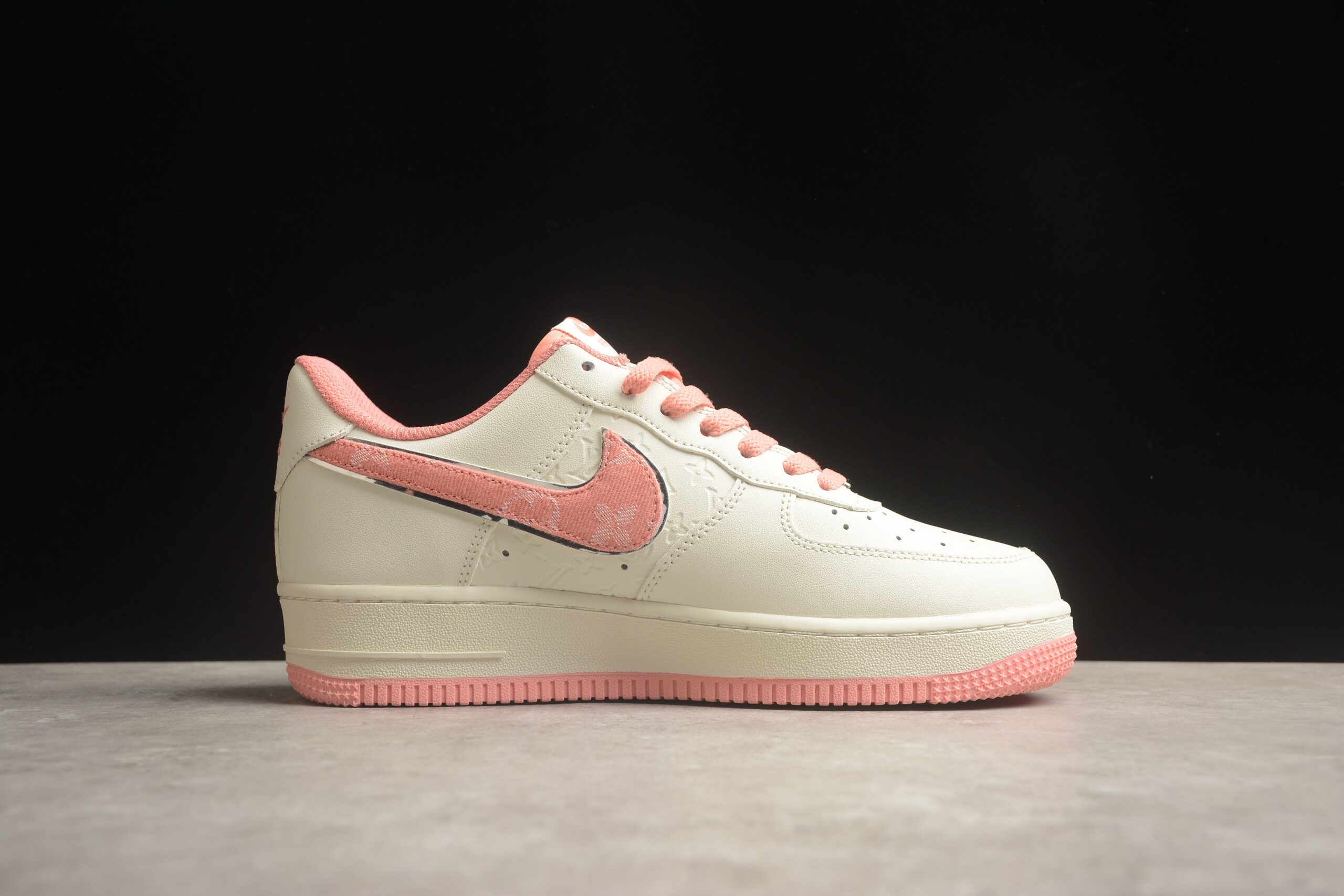 Louis Vuitton x Nk Air Force 1'07 Low LV0506-088