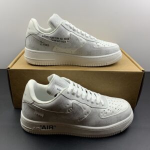 NIKE Air Force 1 LV