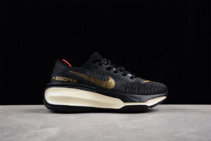 NIKE ZoomX Invincible 3