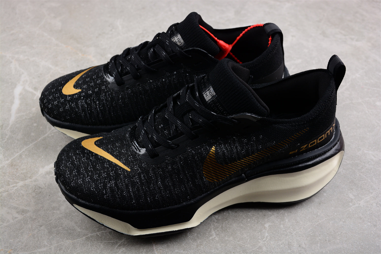 NIKE ZoomX Invincible 3 - Image 3