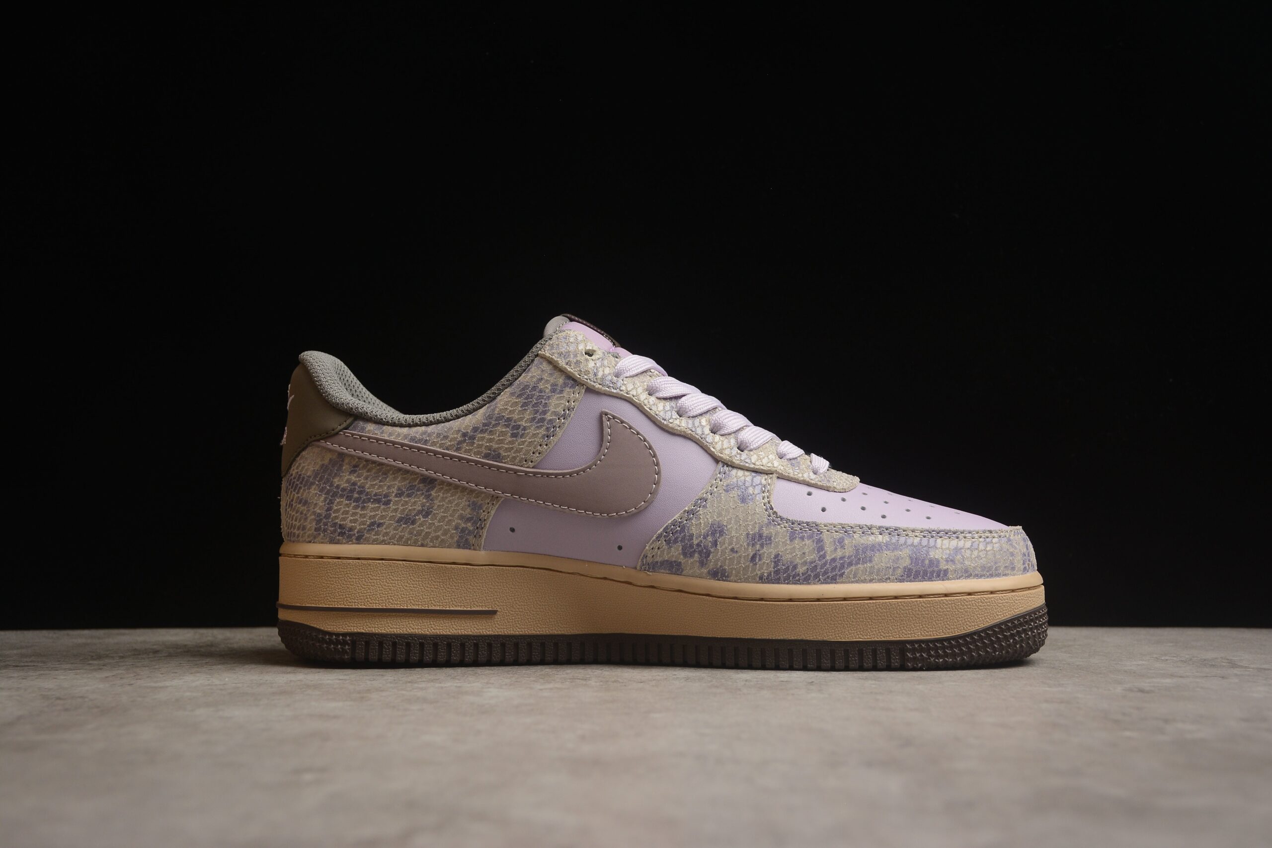 NK Air Force 1 ‘07 Low HF2898-500