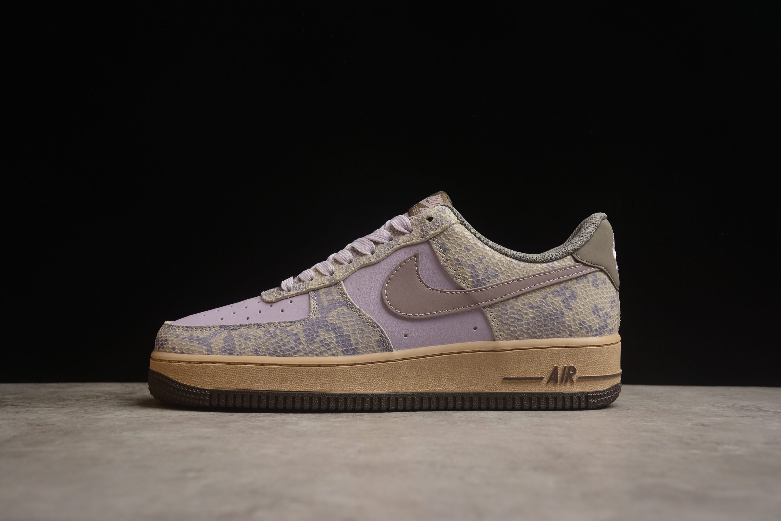NK Air Force 1 ‘07 Low HF2898-500 - Image 2