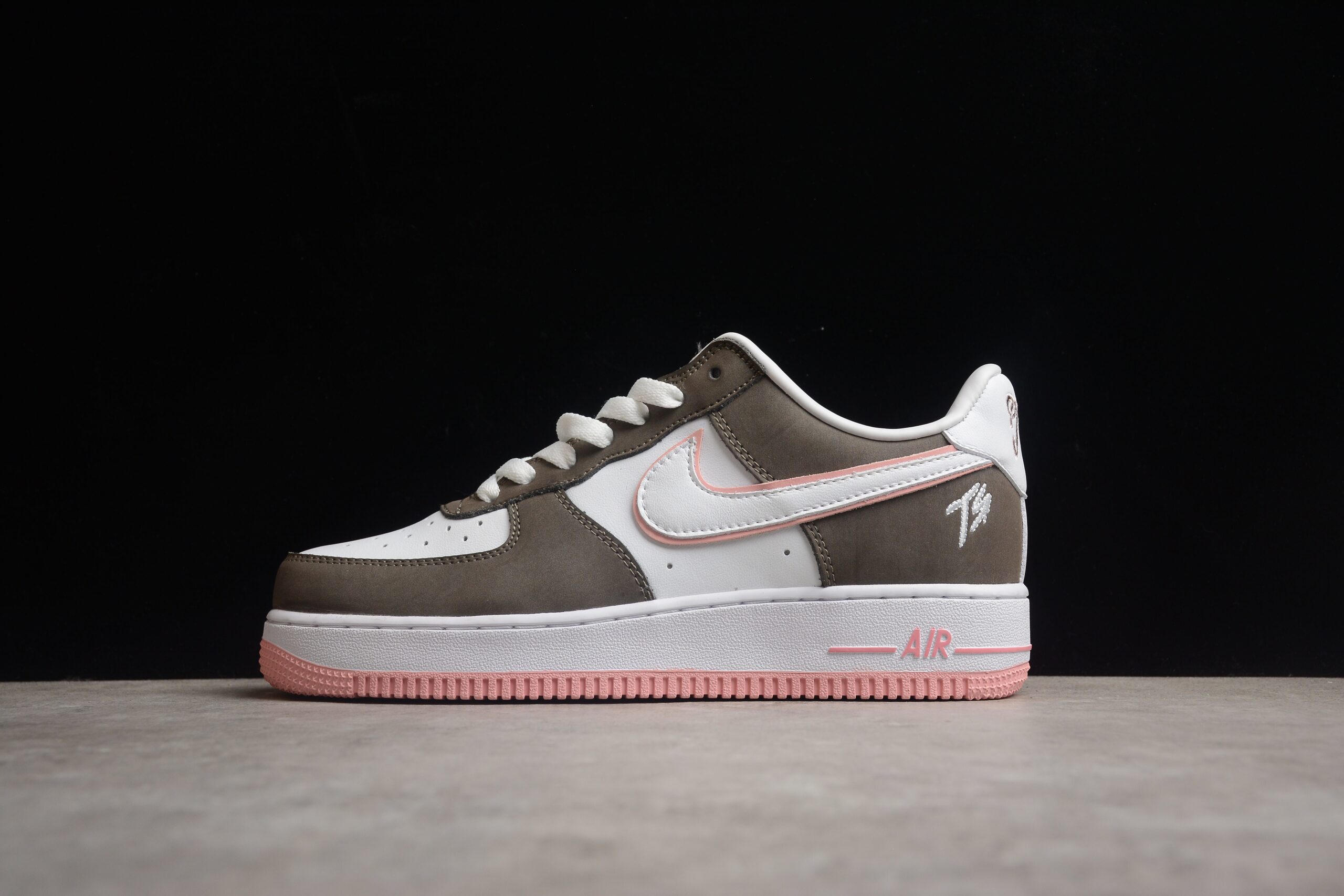 NK Air Force 1 CN2405-111 - Image 2