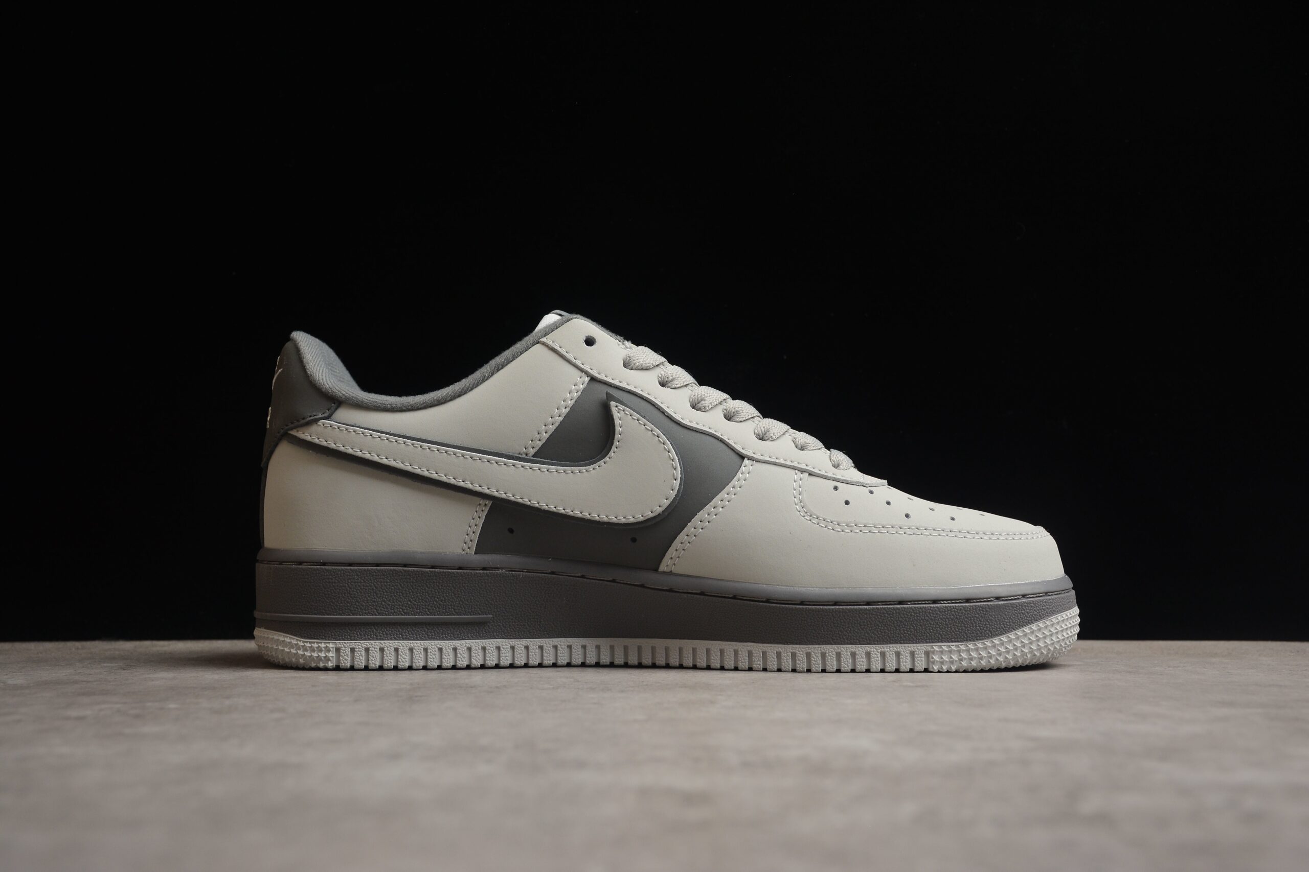 NK Air Force 1 DB3301-033