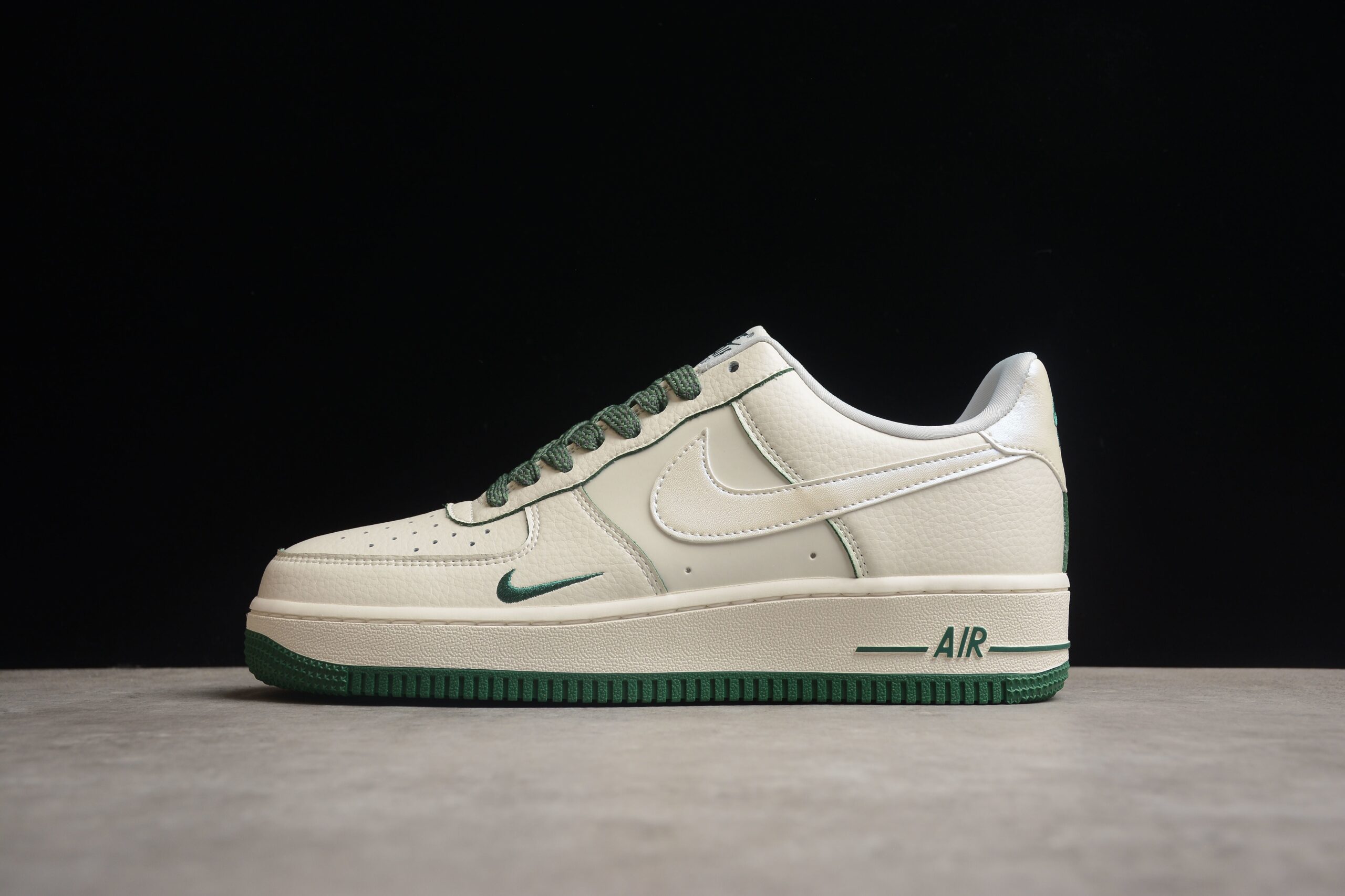 NK Air Force 1 DD9915-600 - Image 2