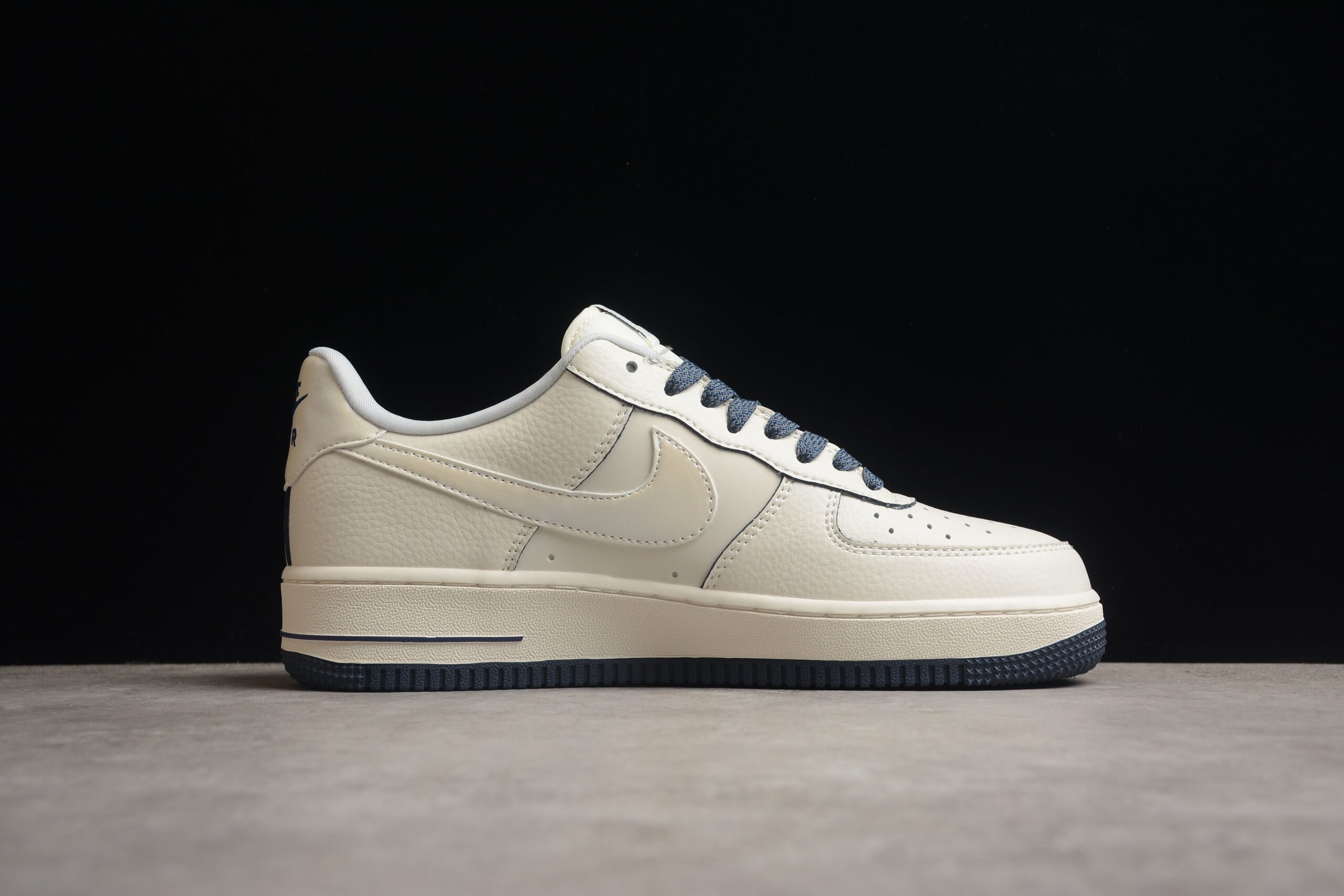 NK Air Force 1 DD9915-622