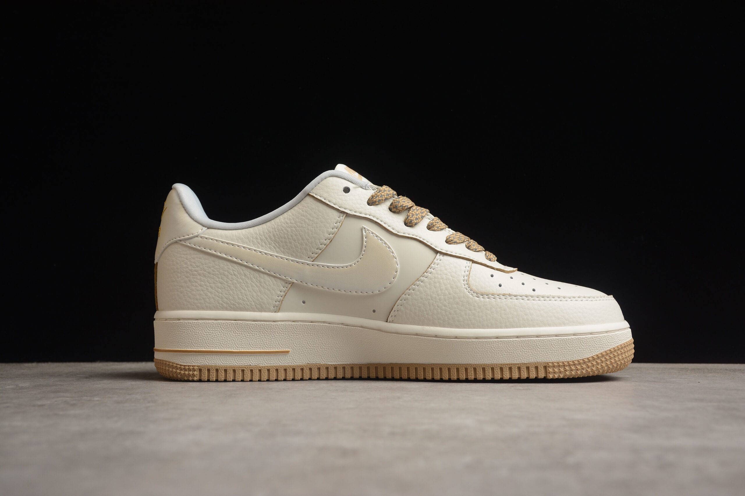 NK Air Force 1 DD9915-633