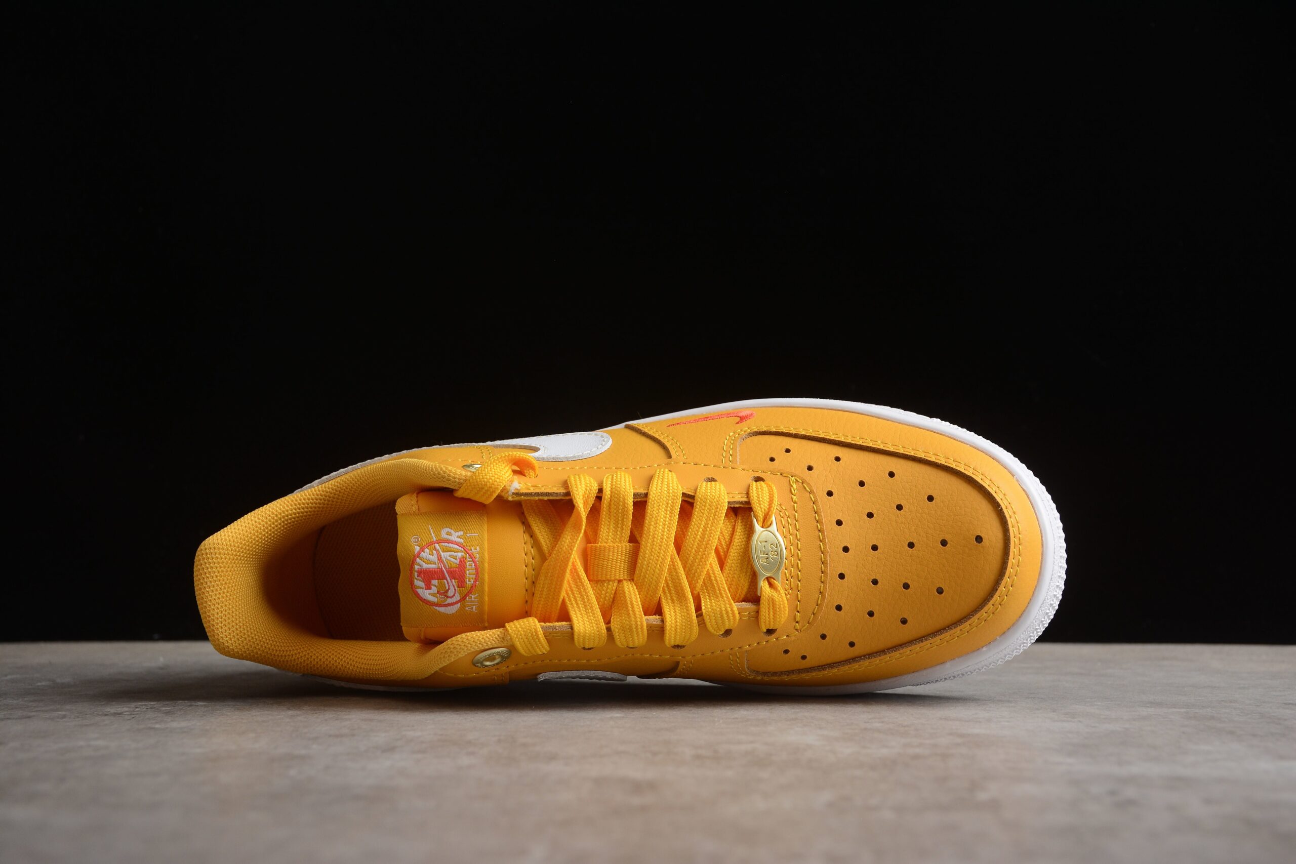 NK Air Force 1 DQ7582-700 - Image 5