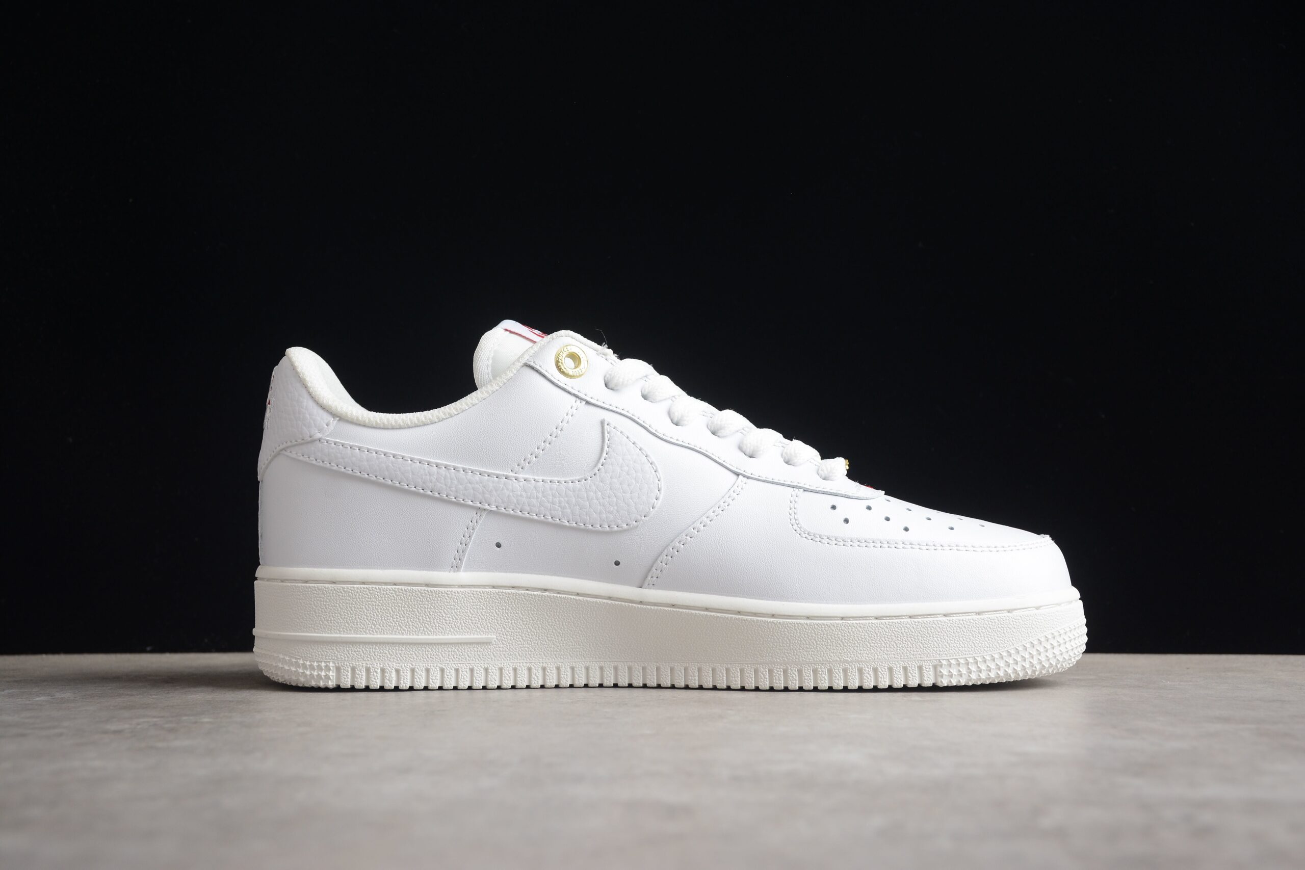 NK Air Force 1 DQ7664-100