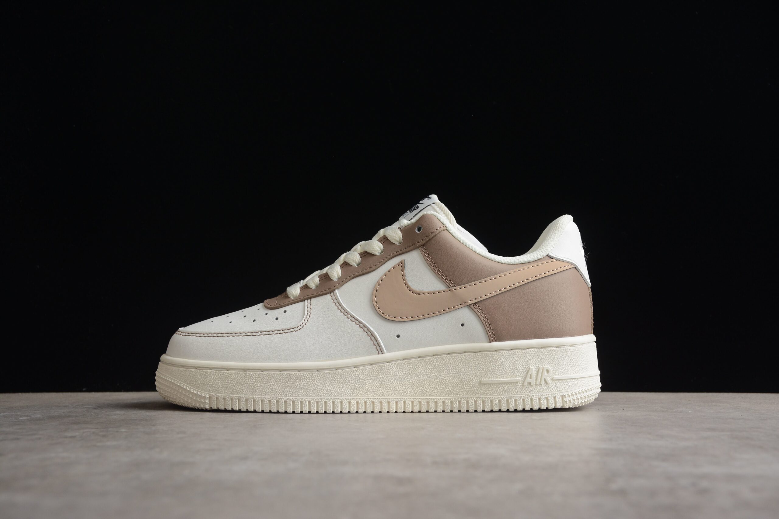 NK Air Force 1 DT0226-303 - Image 2