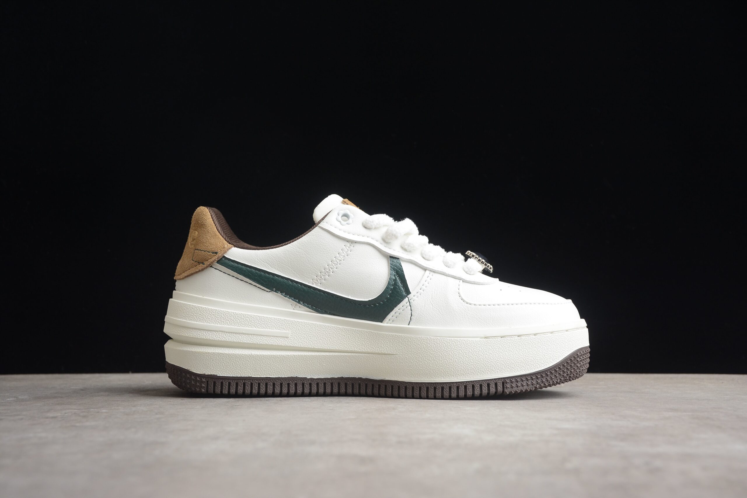 NK Air Force 1 FB1856-131