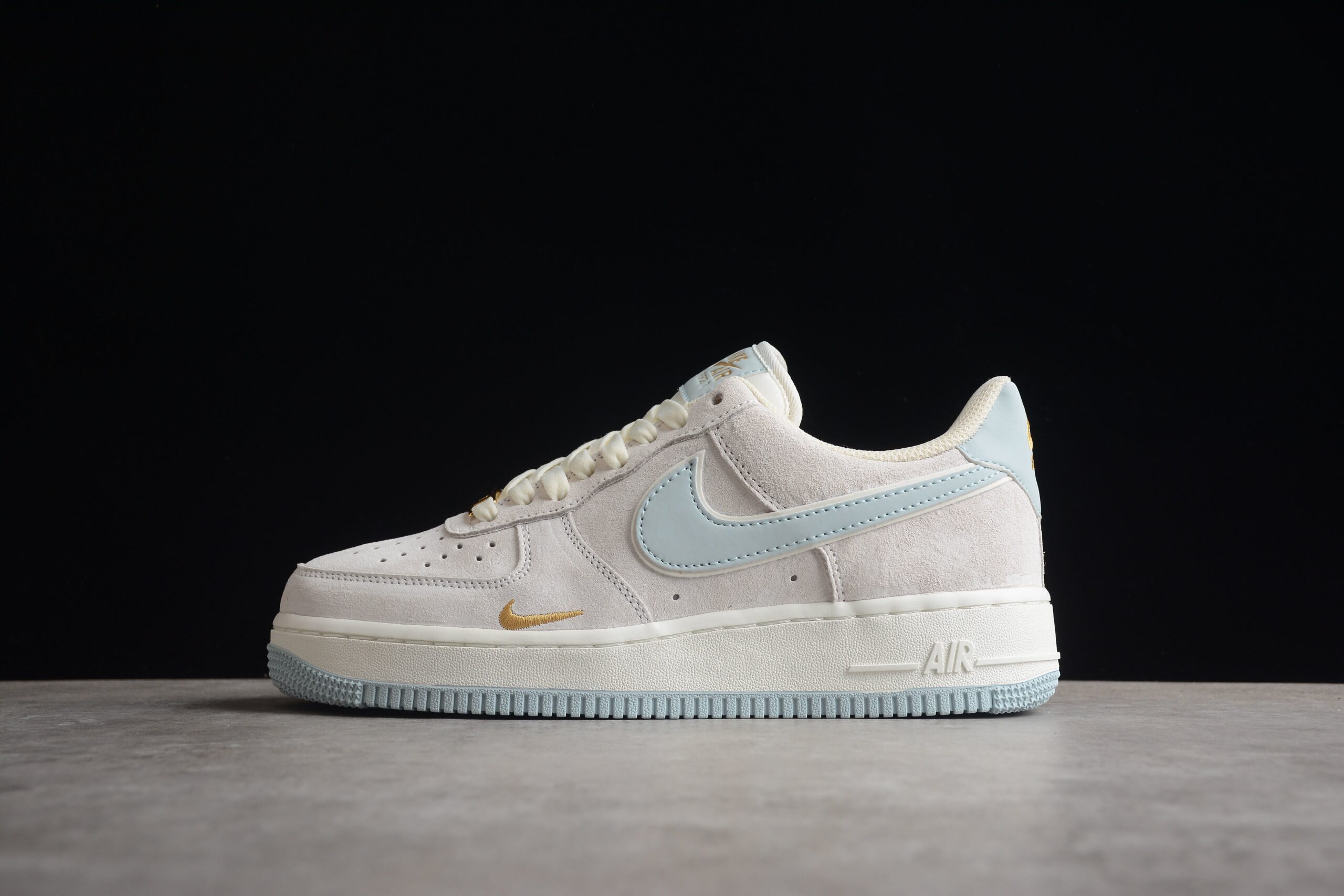 NK Air Force 1 KK5636-510 - Image 2