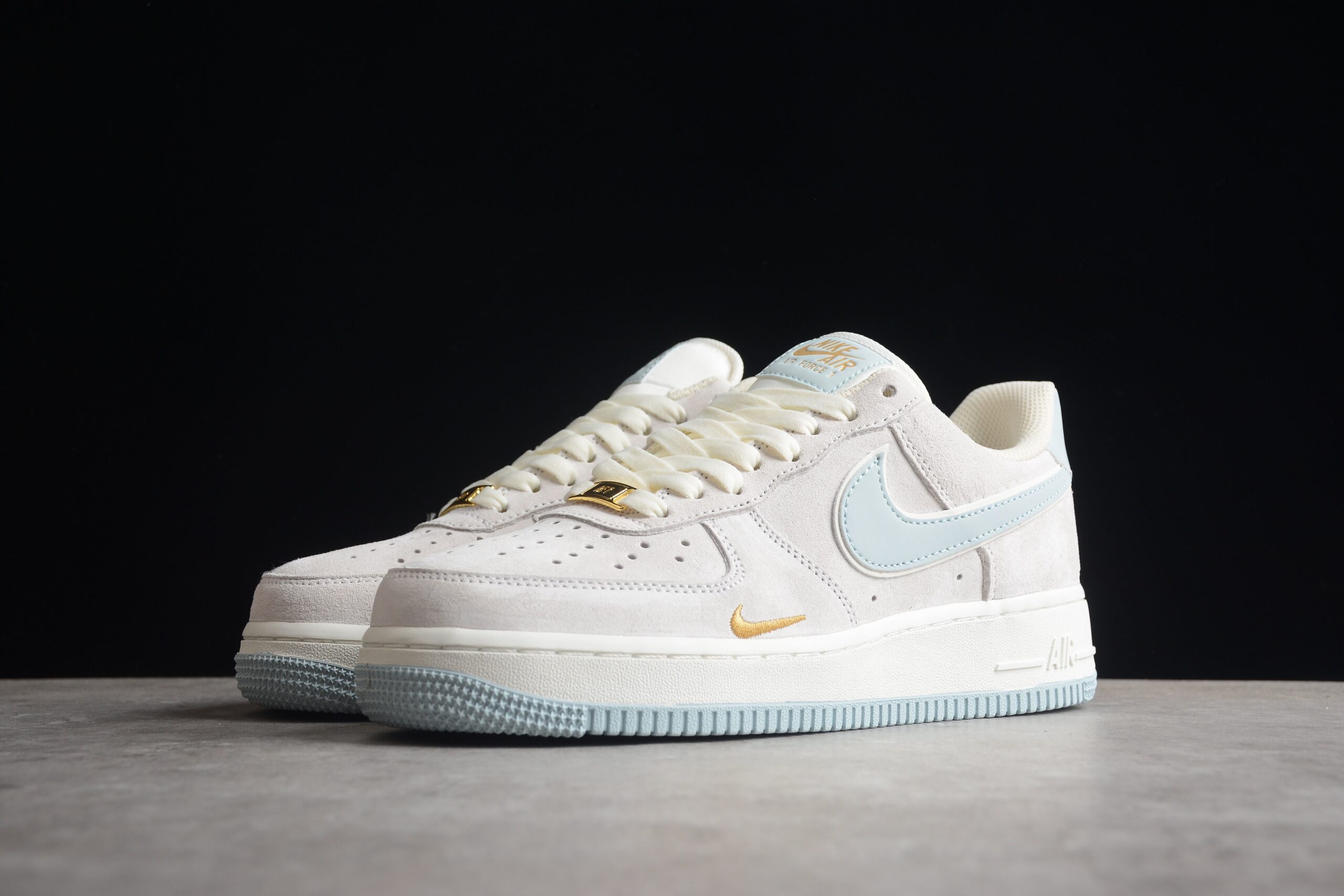 NK Air Force 1 KK5636-510 - Image 4