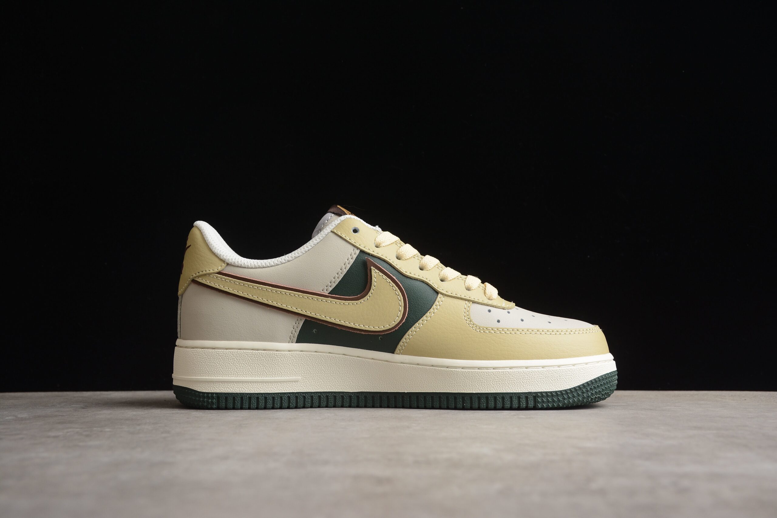 NK Air Force 1 LJ8822-333