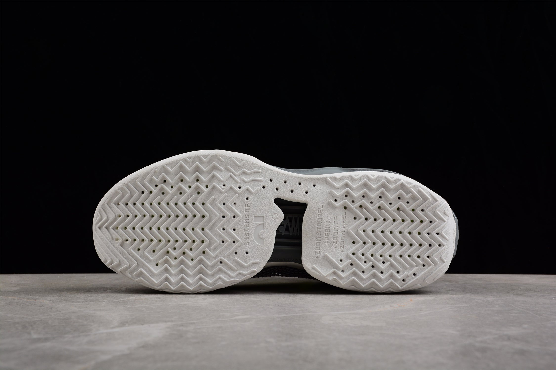 NK Air Zoom G.T.Jump CZ9907-100 - Image 3