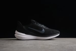 NK Air Zoom Winflo V9 DD6203-001