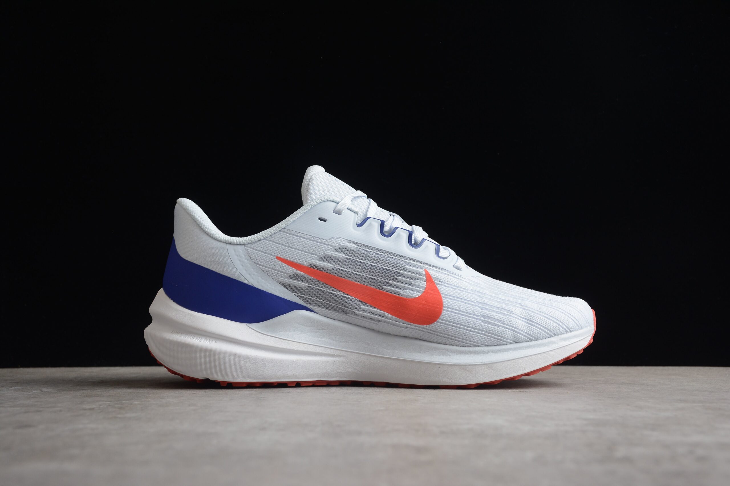 NK Air Zoom Winflo V9 DD6203-006