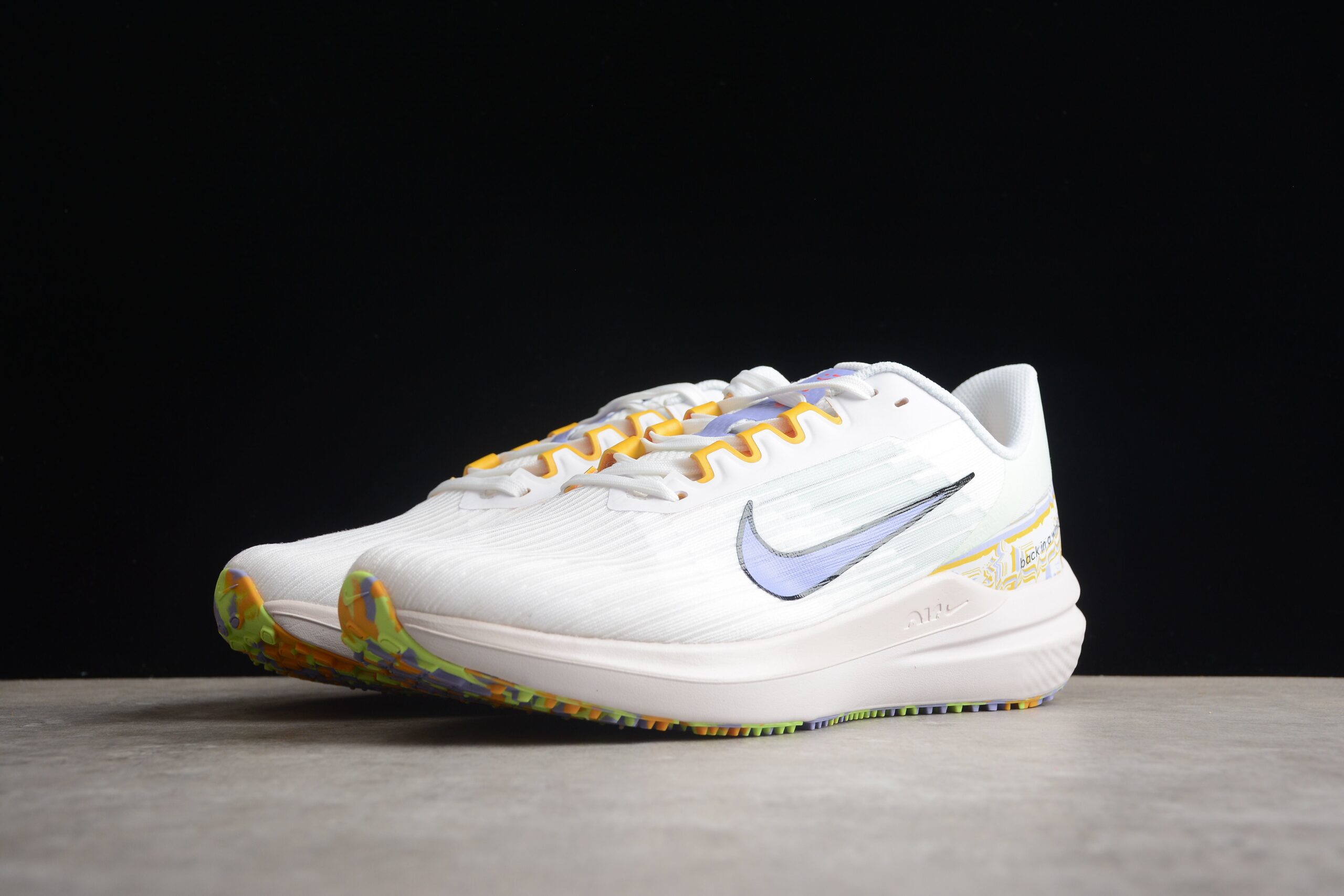 NK Air Zoom Winflo V9 DR8802-100 - Image 4