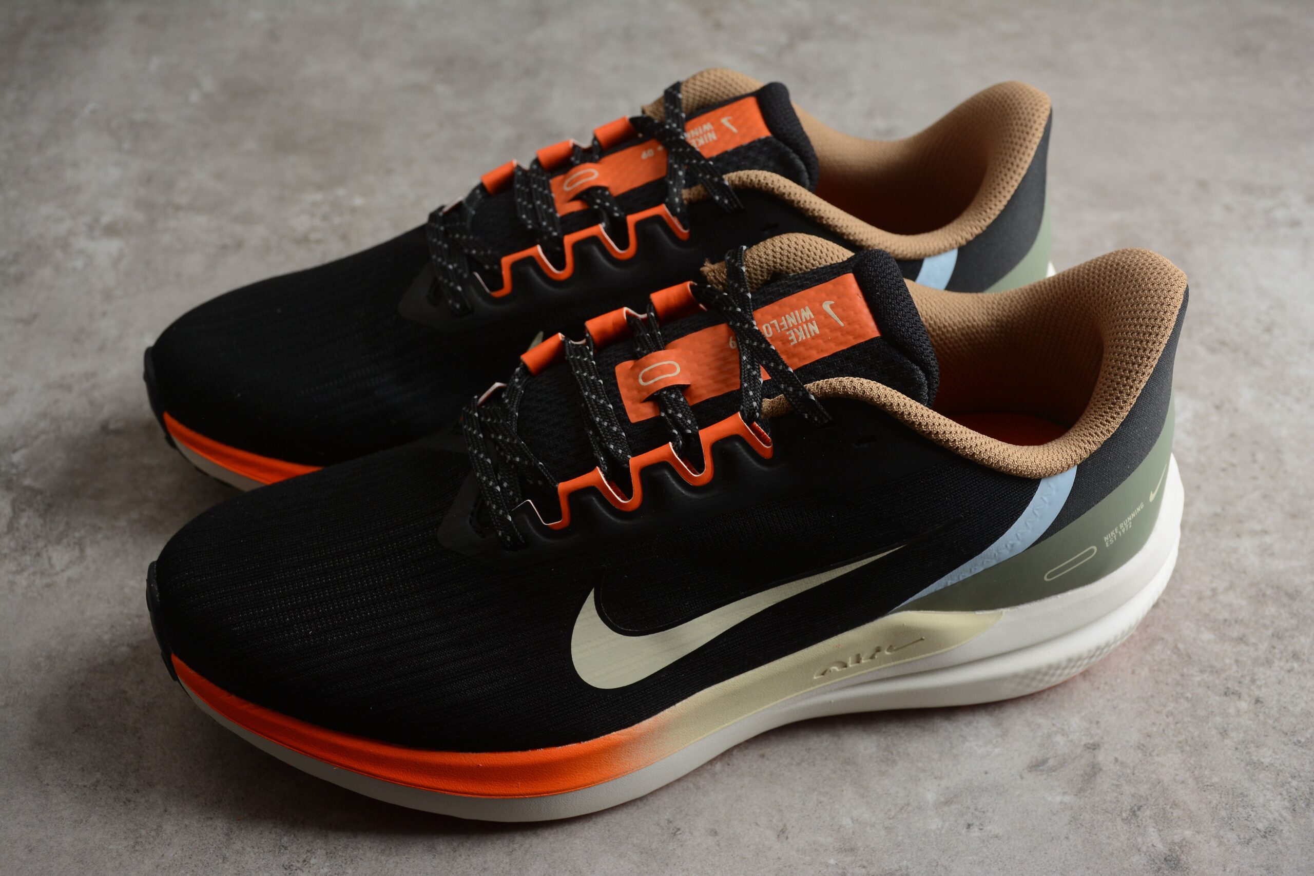 NK Air Zoom Winflo V9 DX6040-071 - Image 3