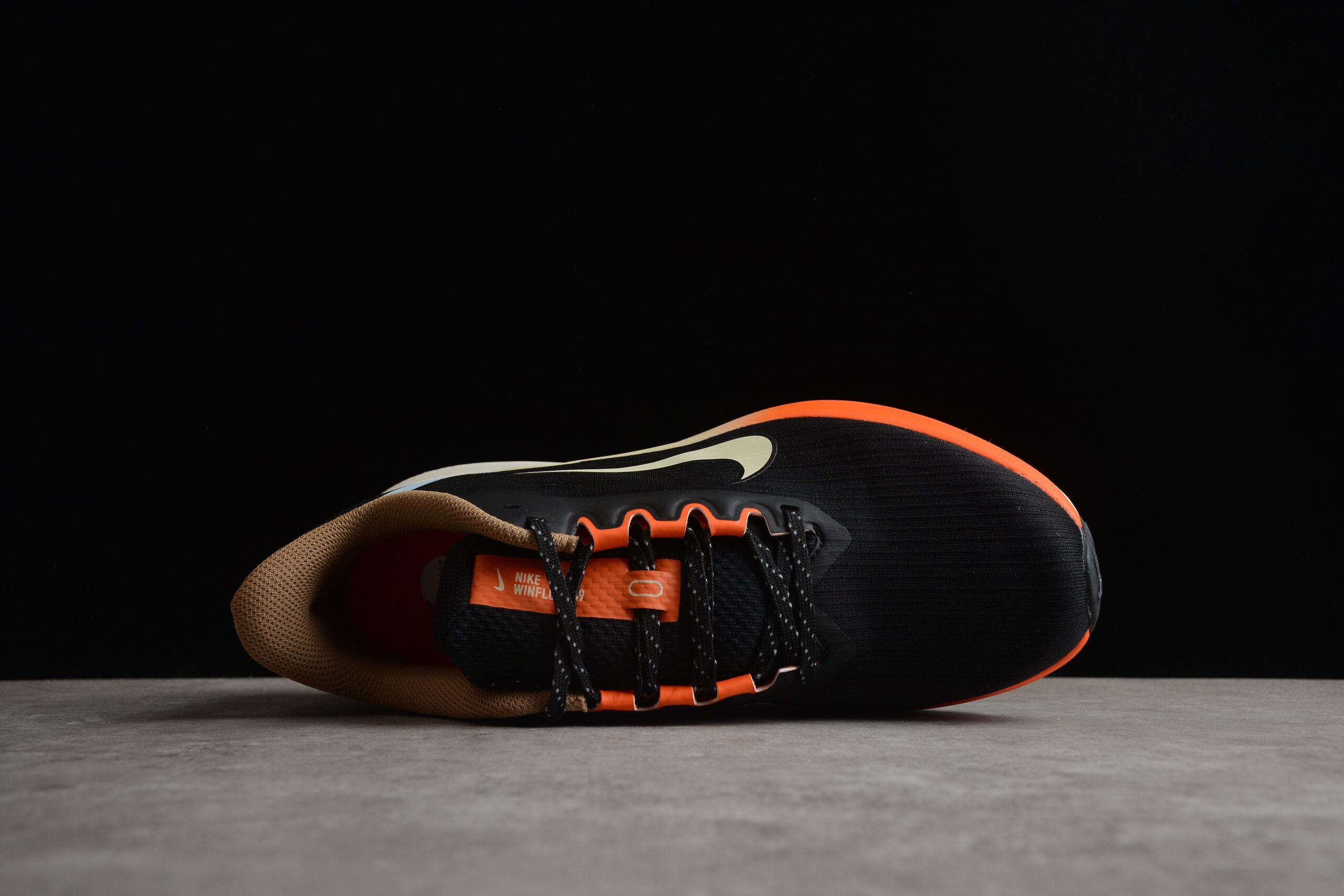 NK Air Zoom Winflo V9 DX6040-071 - Image 5