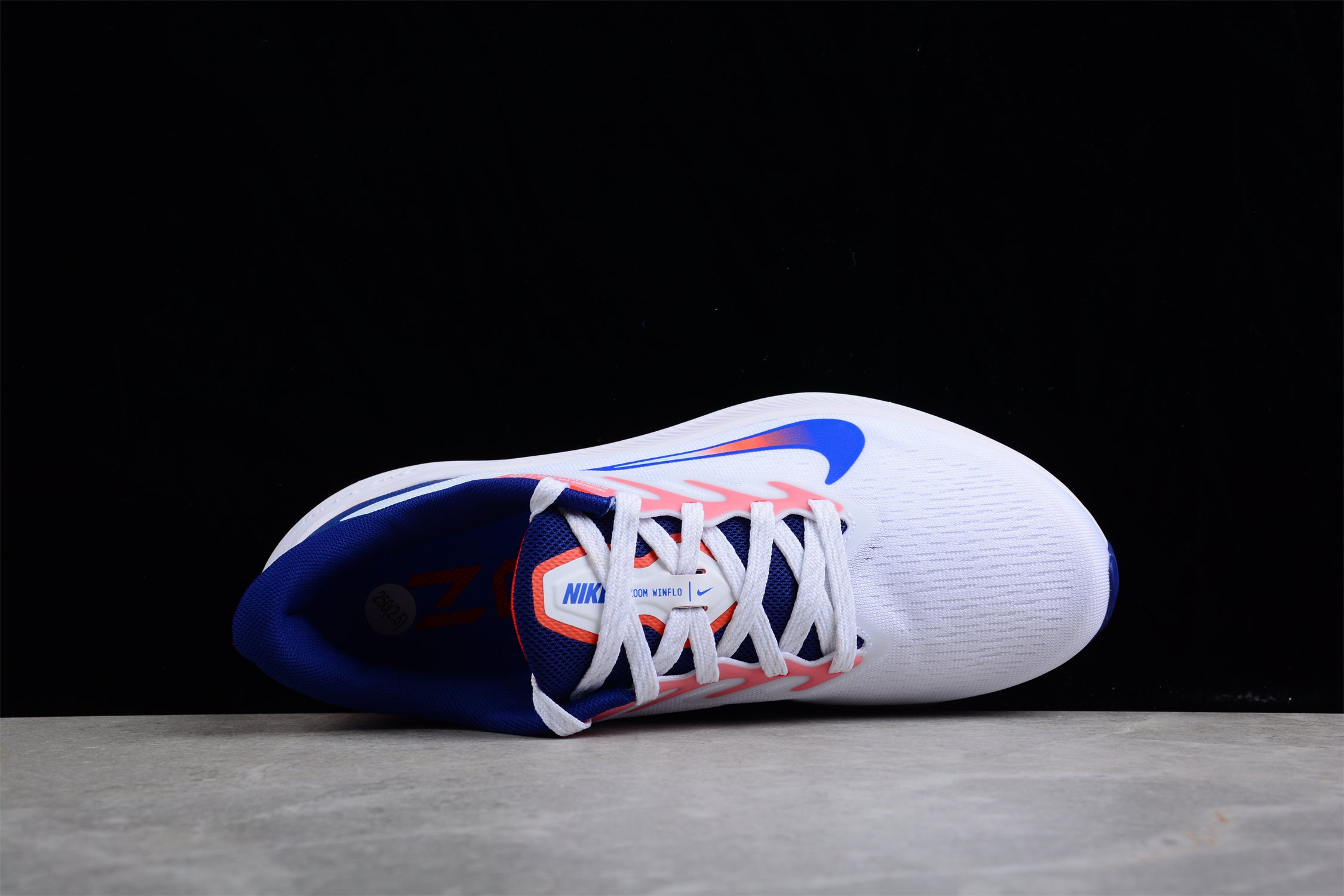 NK Air Zoom Winflo W7 DN4242-141 - Image 5