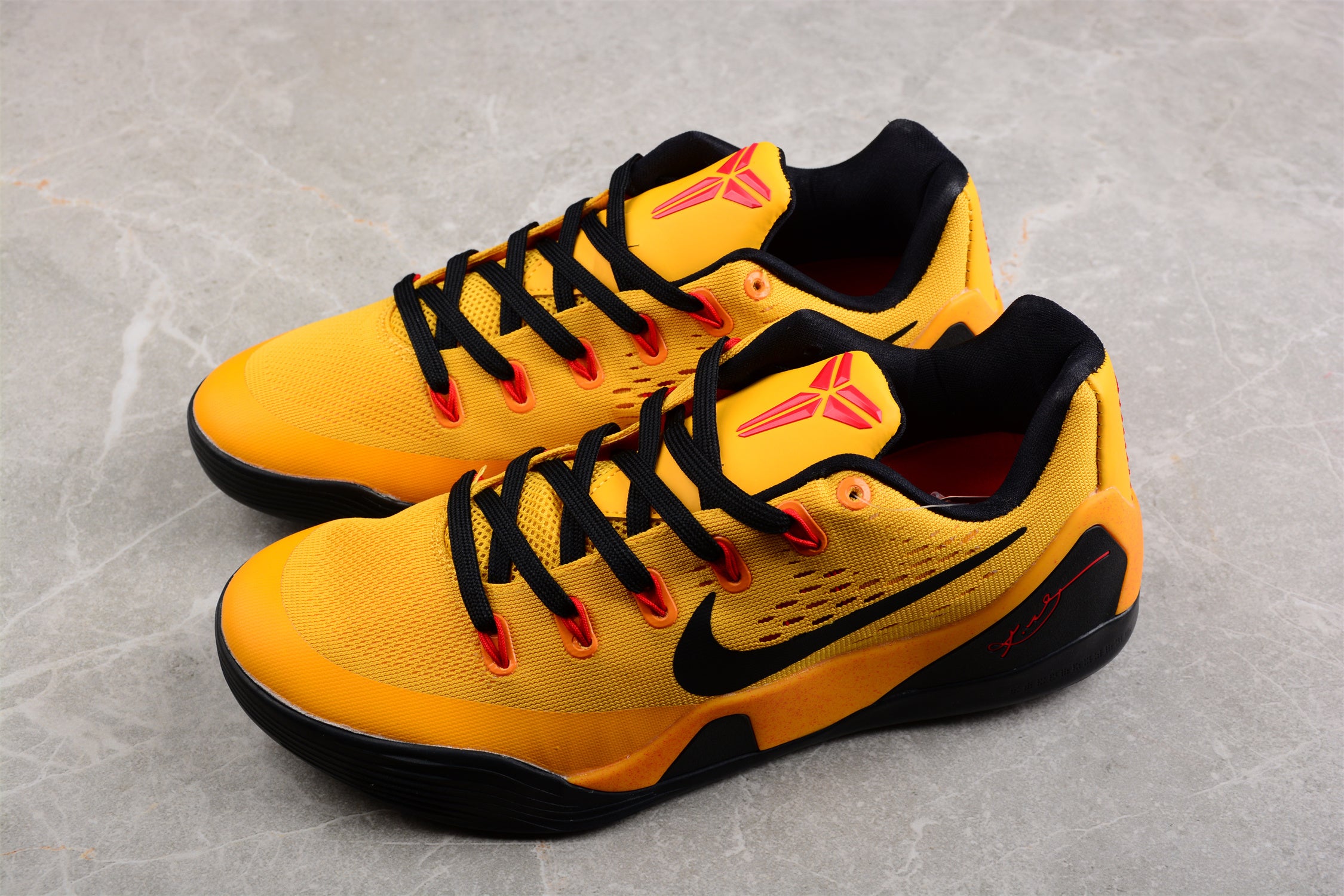 NK Zoom Kobe IX 646701-700 - Image 3