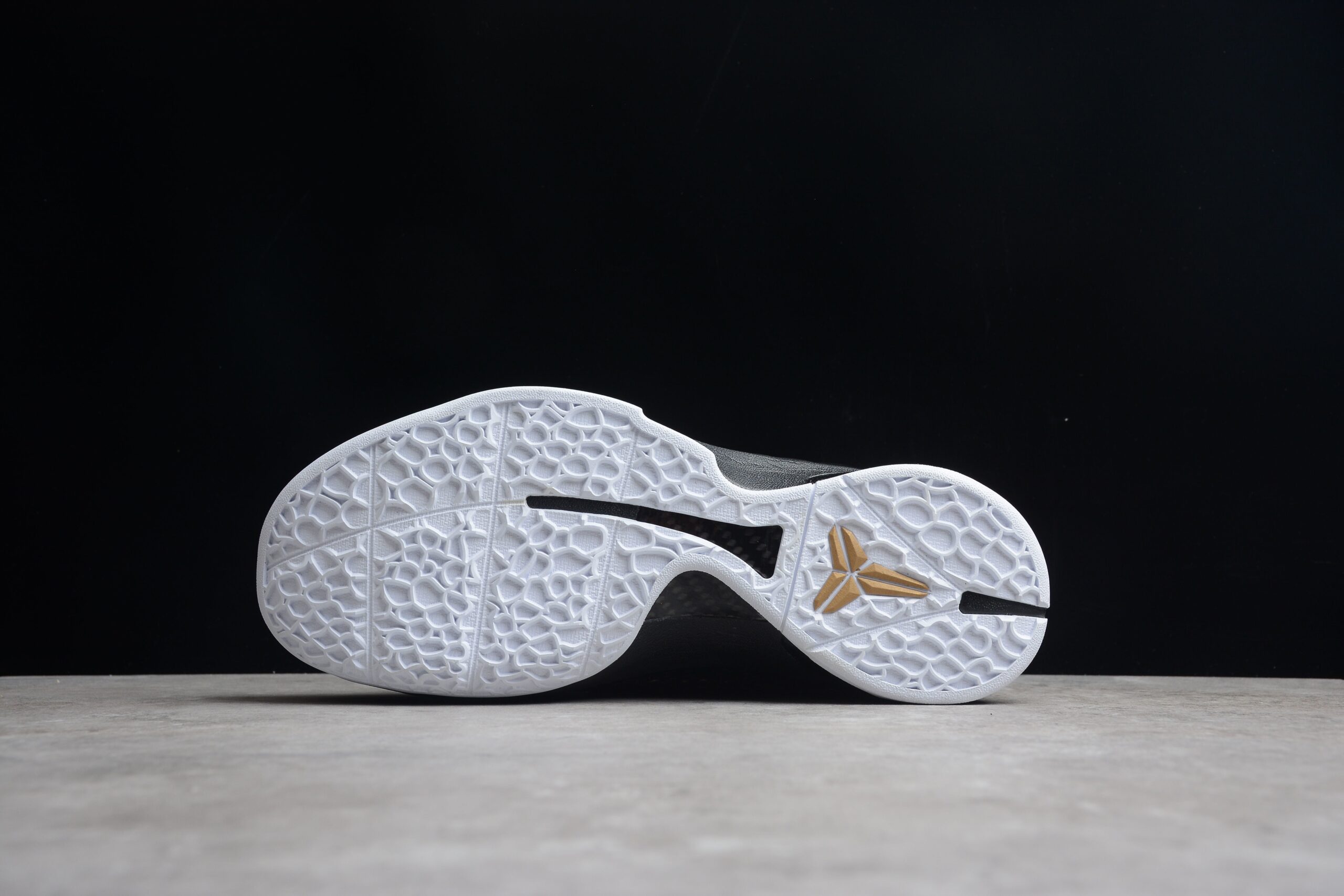 NikeZoom Kobe 6 Balck Del Sol - Image 5