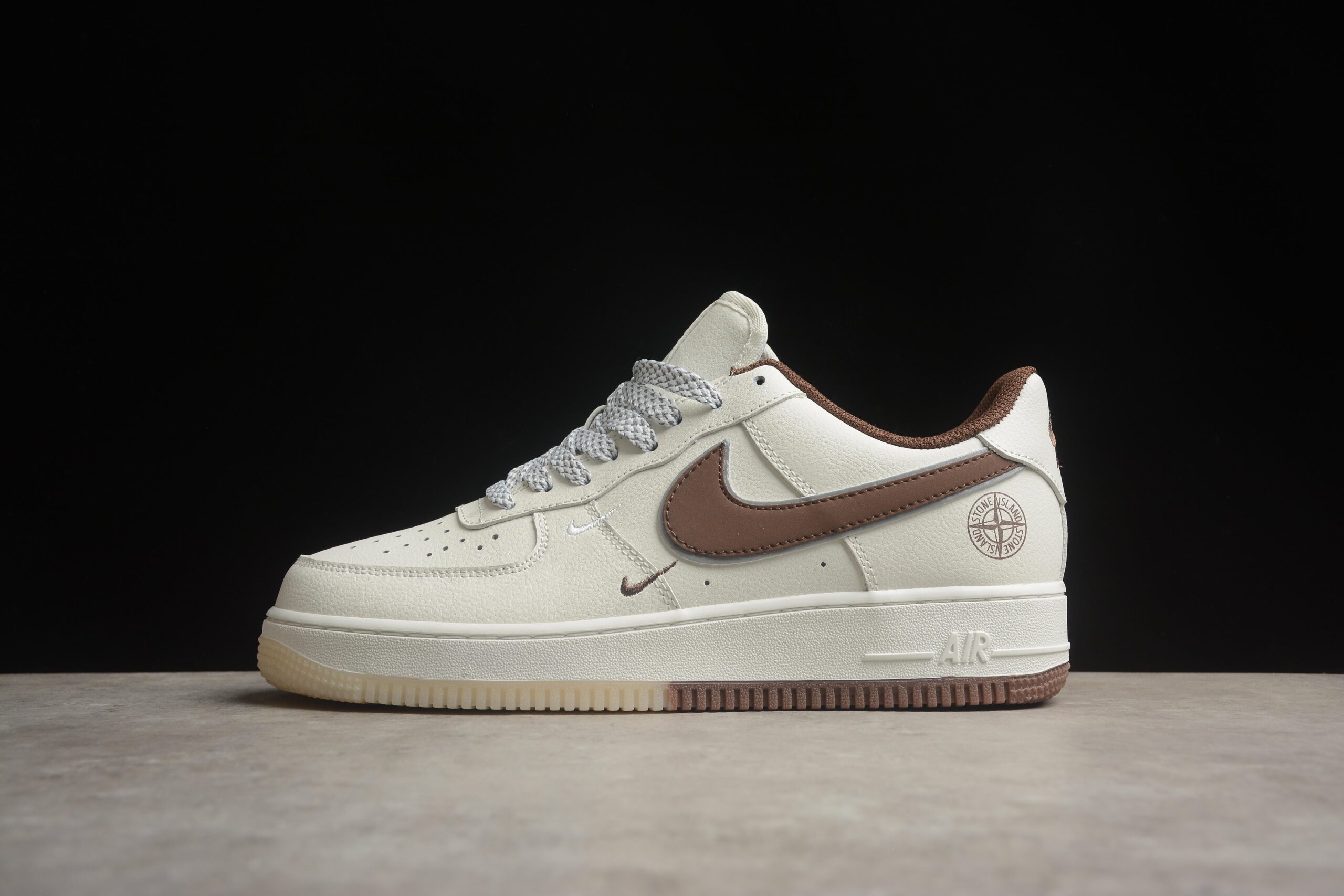 Nike Air Force 1 ’07 Low SL-240444 - Image 2
