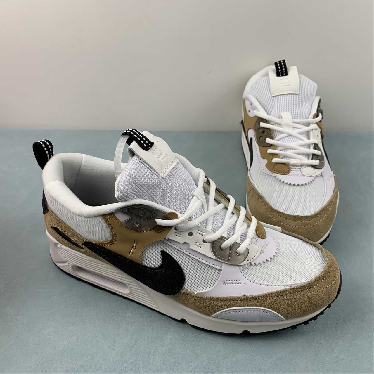 Nike Air Max 90 Futura - Image 2