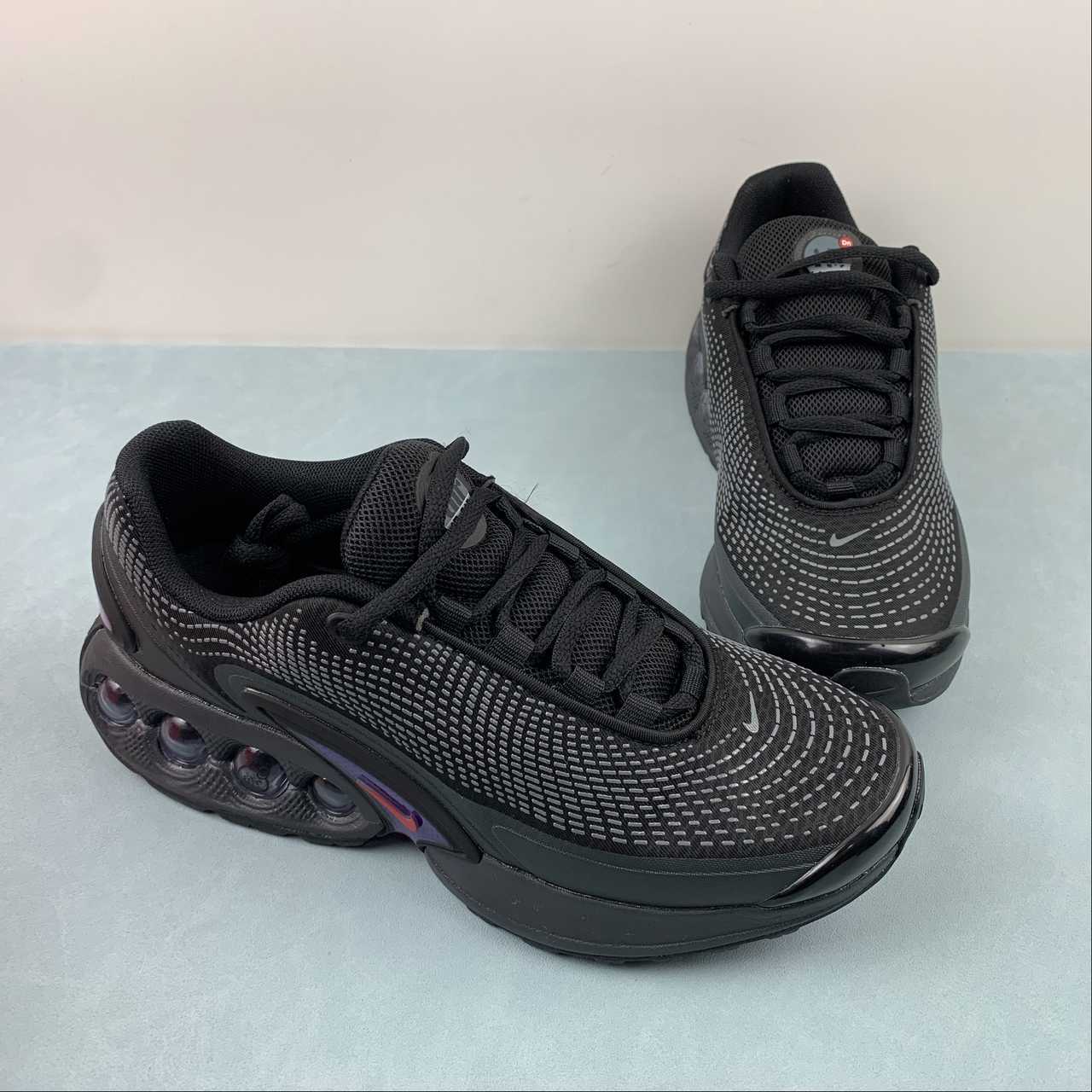 Nike Air Max DN - Image 2