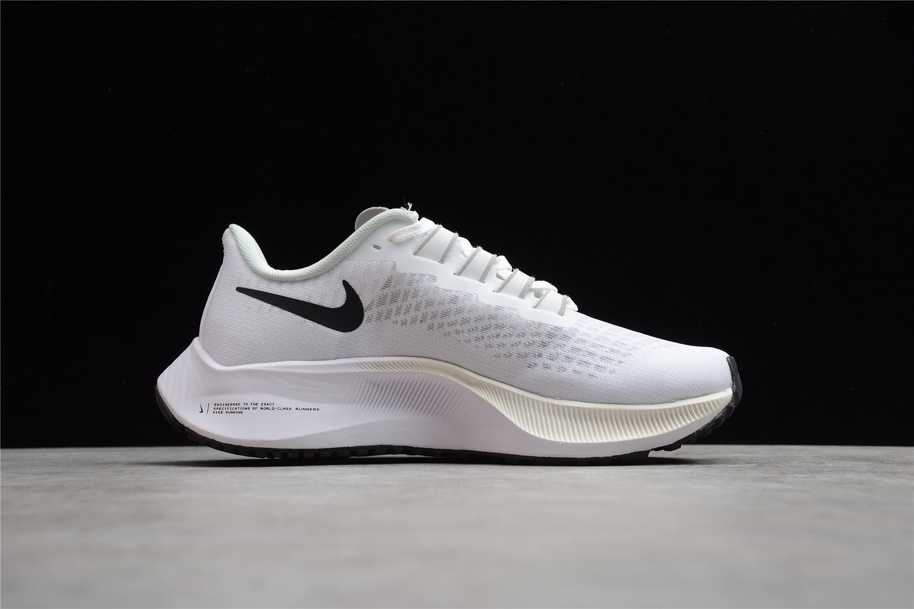 Nike Air Zoom Pegasus 37 White Black