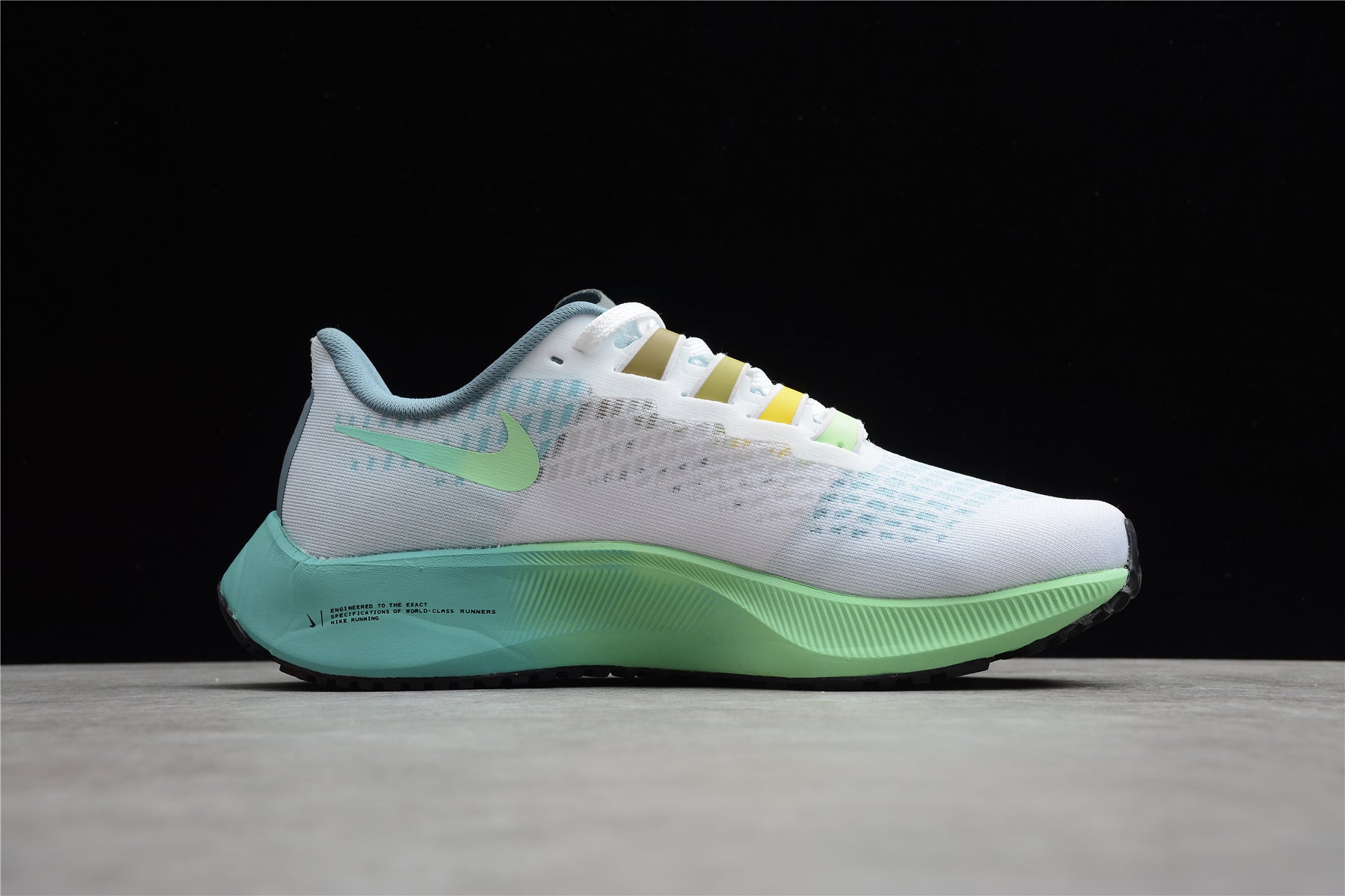 Nike Air Zoom Pegasus 37 Butterfly