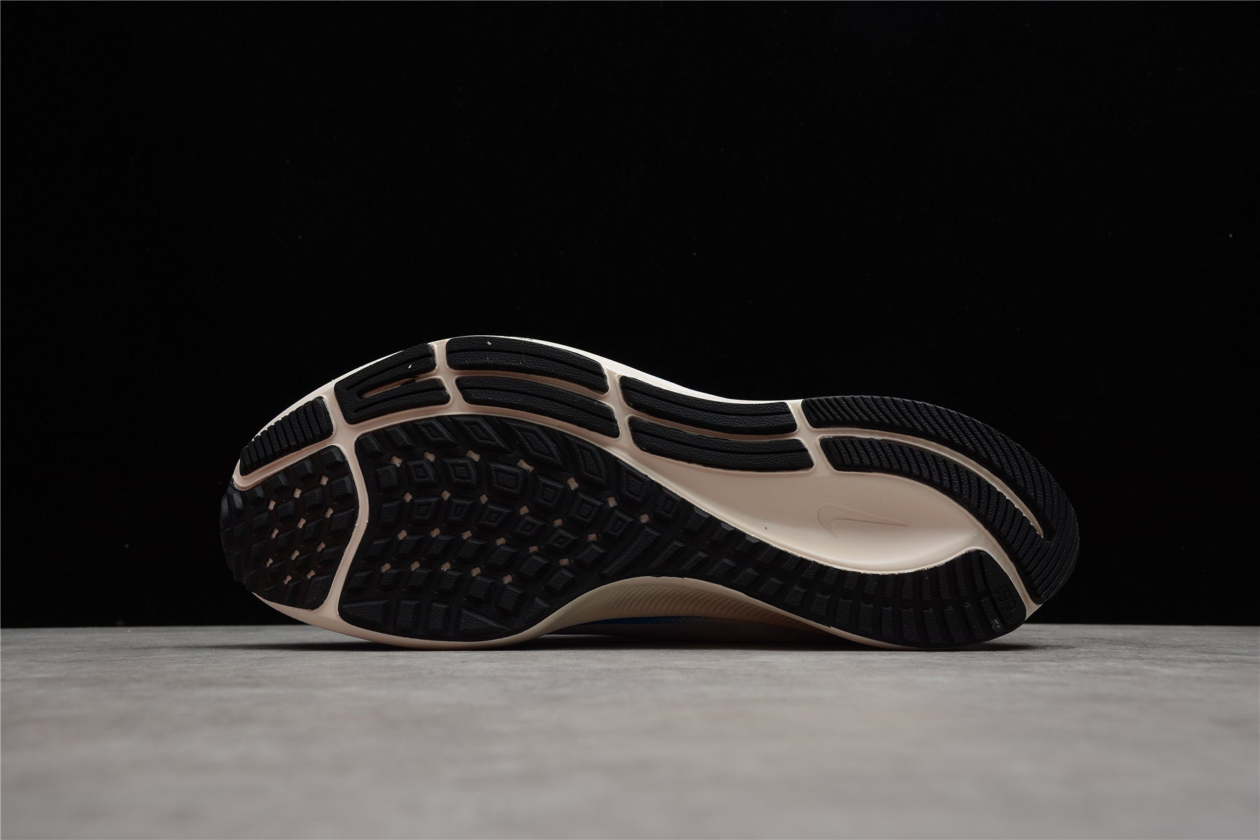 Nike Air Zoom 37 Premium Blue - Image 4