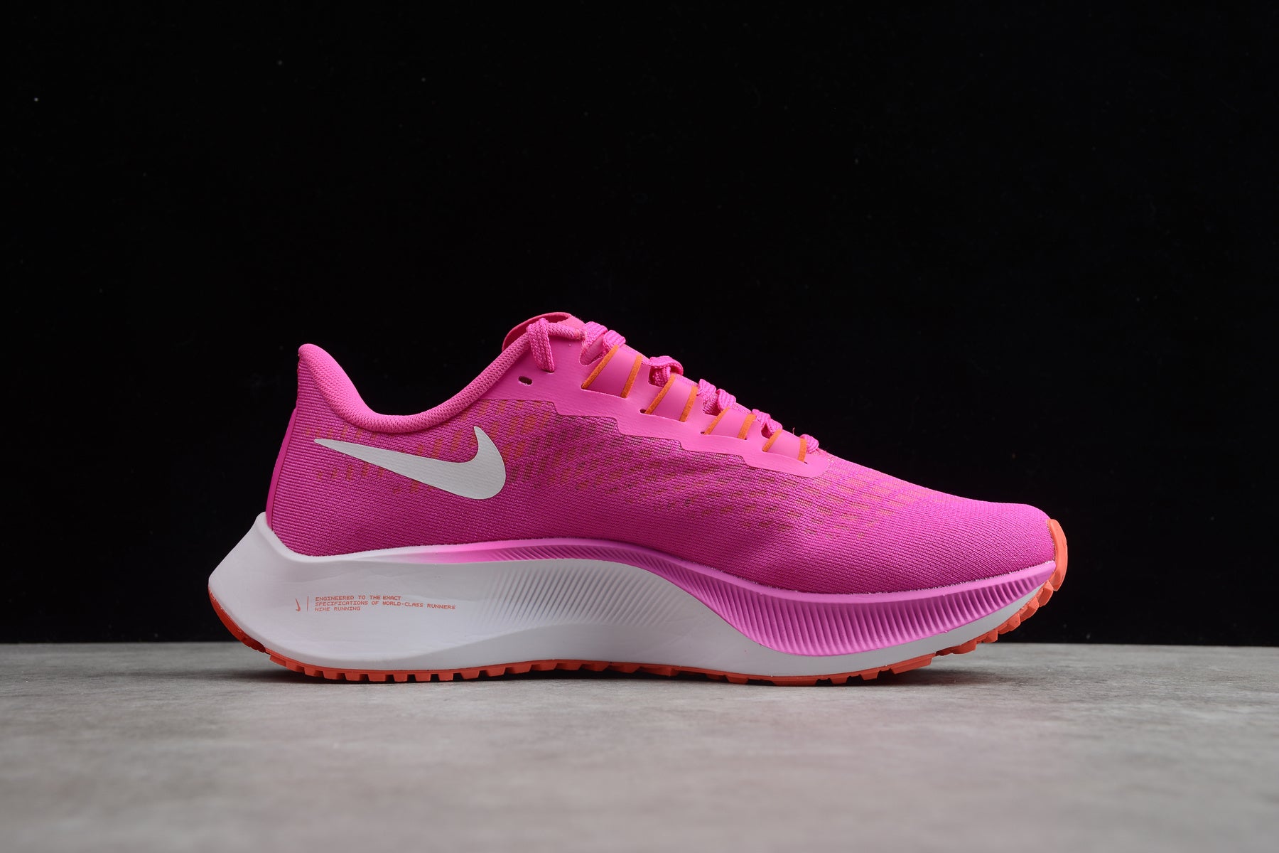 Nike Air Zoom Pegasus 37 Roze