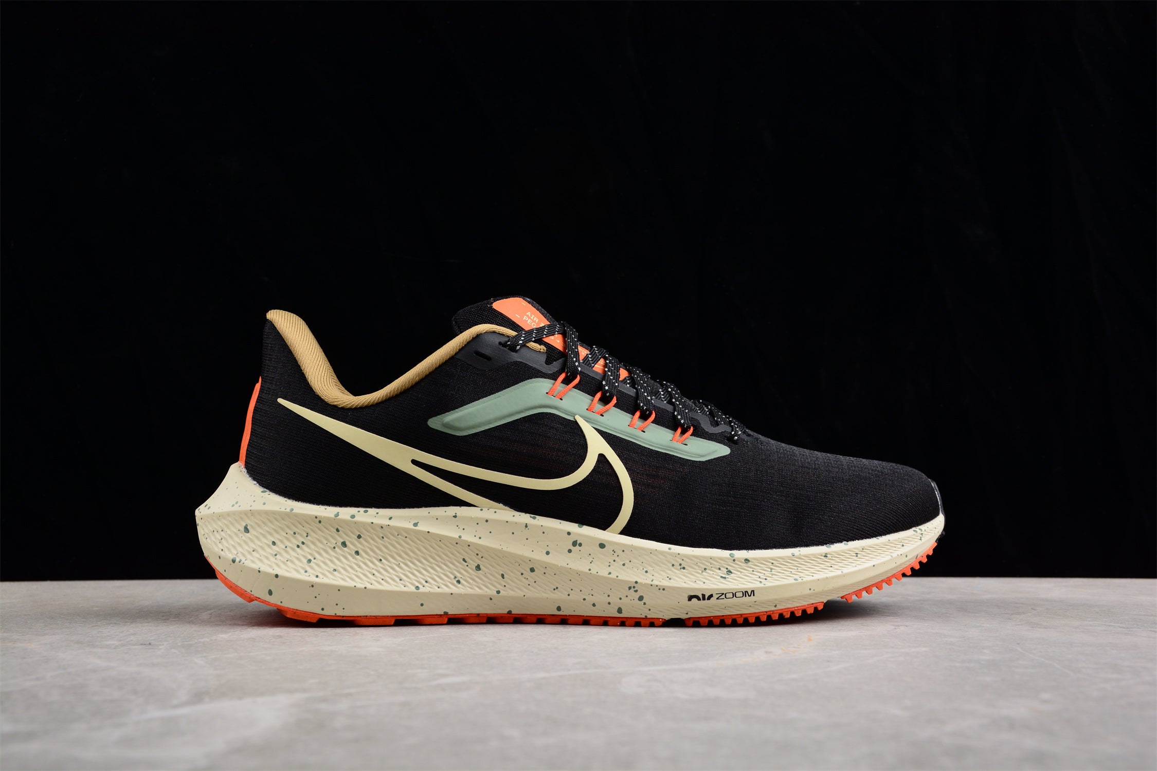 Nike Air Zoom Pegasus 39 Black Green Safety Orange