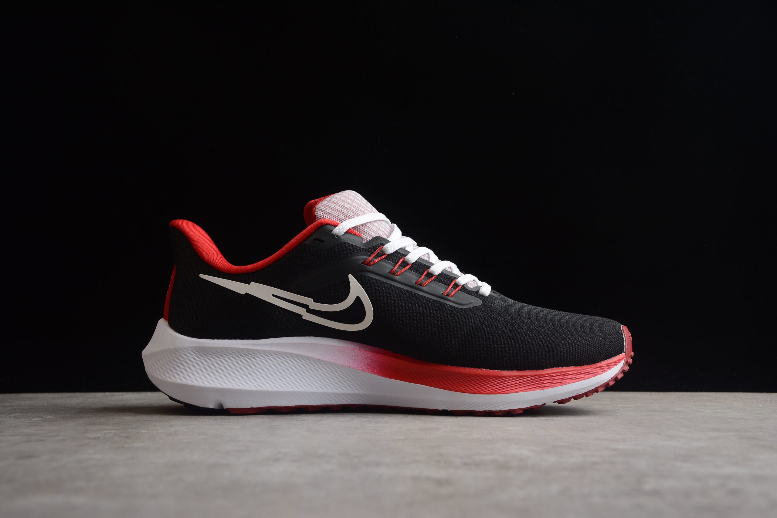Nike Air Zoom Pegasus 39 'Bowerman Track Club'