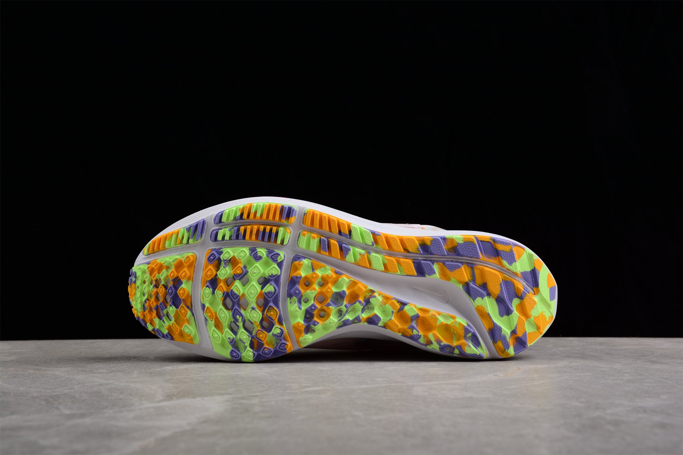 Nike Air Zoom Pegasus 39 Soft Pink/White - Image 4