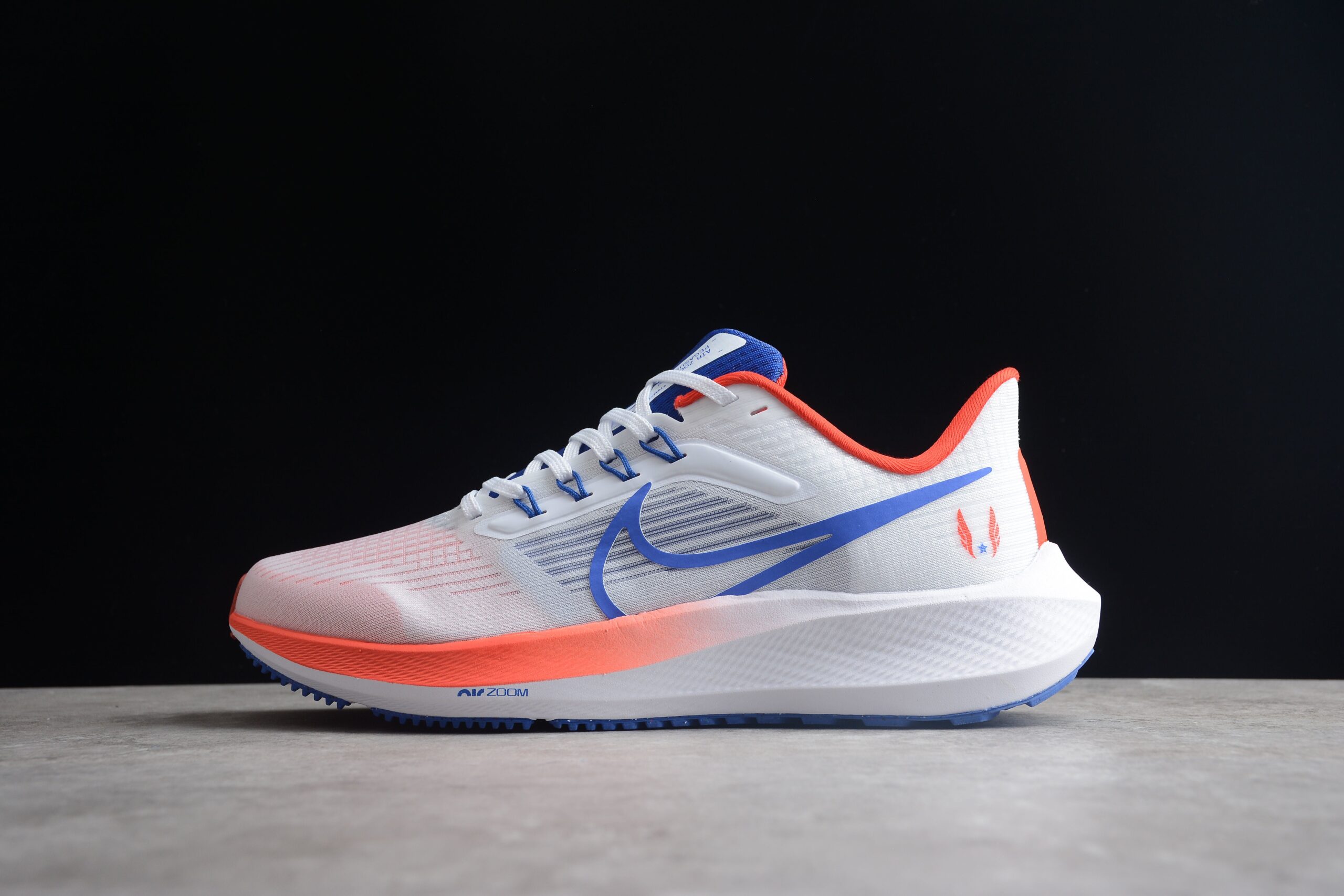 Air Zoom Pegasus 39 'USATF' - Image 2