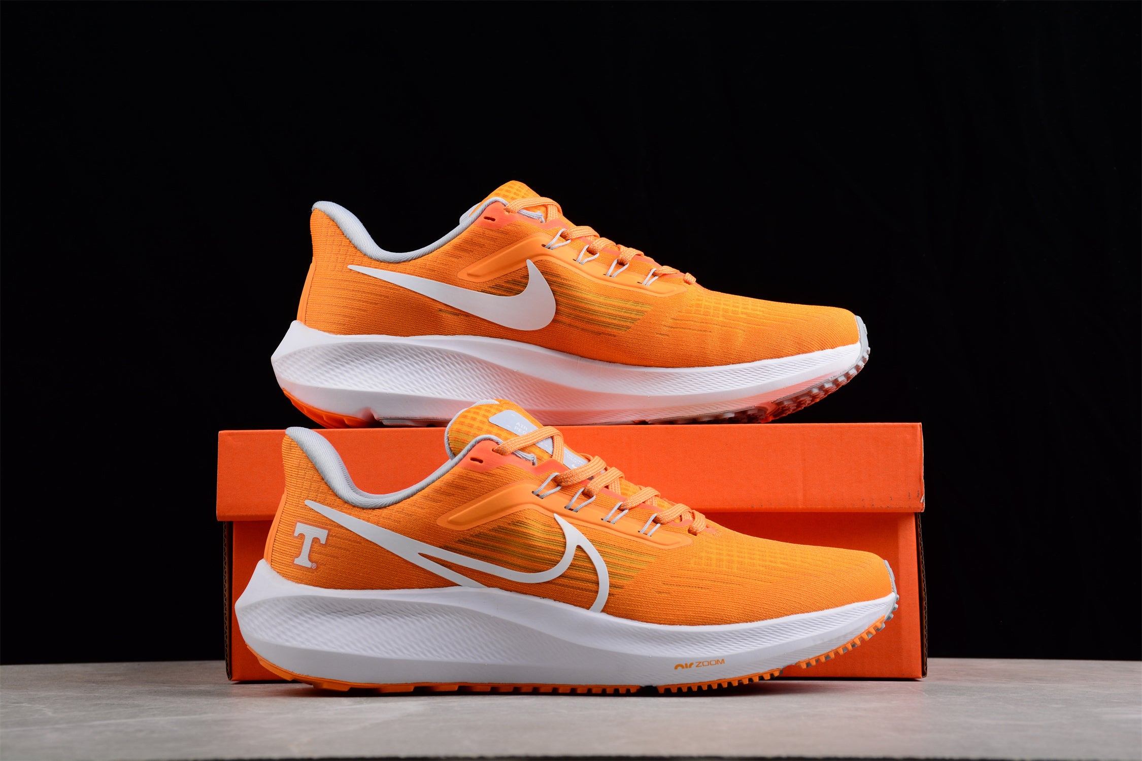 Nike Air Zoom Pegasus 39 Tennessee - Image 4