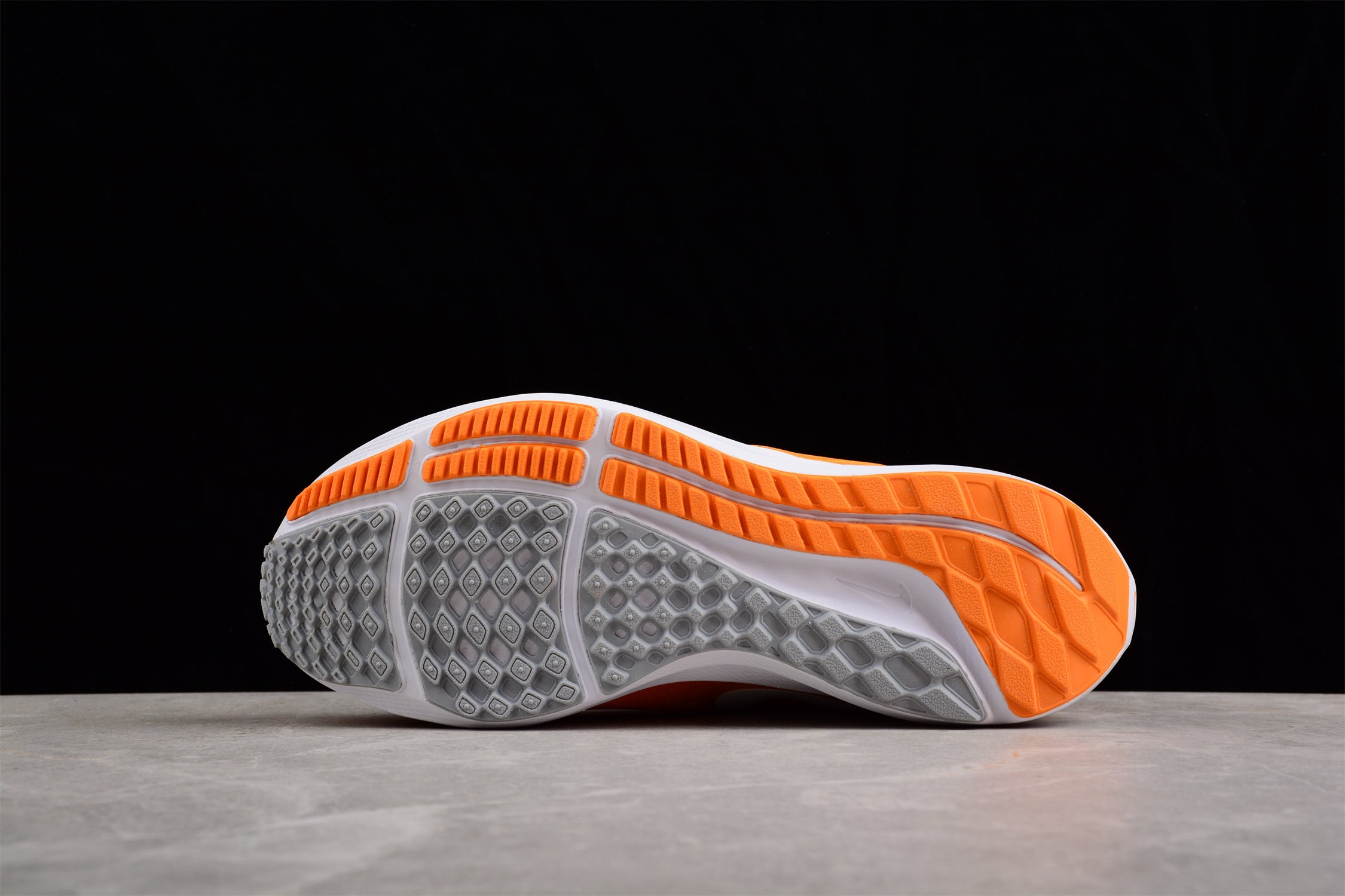 Nike Air Zoom Pegasus 39 Tennessee - Image 5