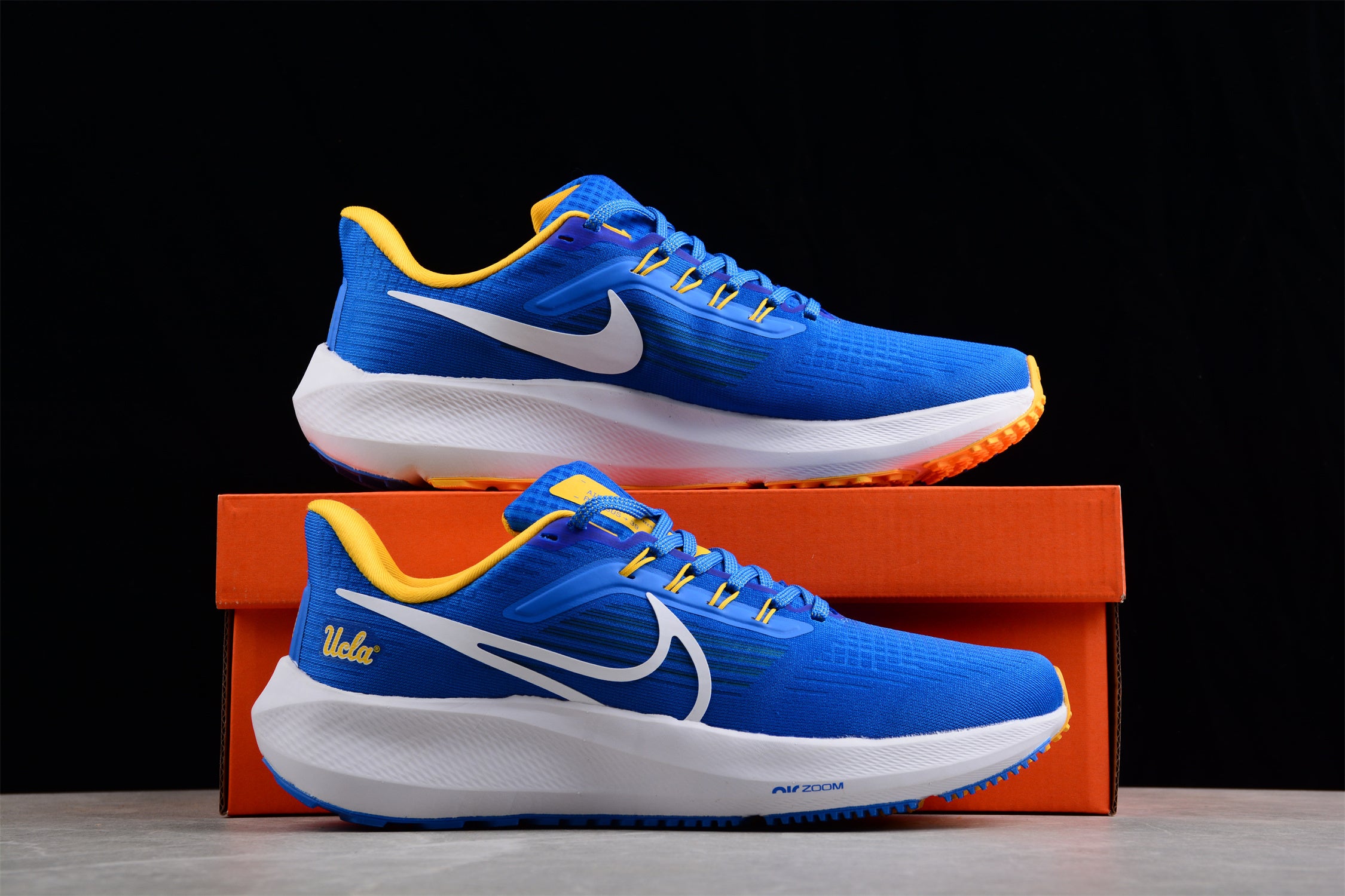 Nike Air Zoom Pegasus 39 UCLA Bruins Shoes - Image 4