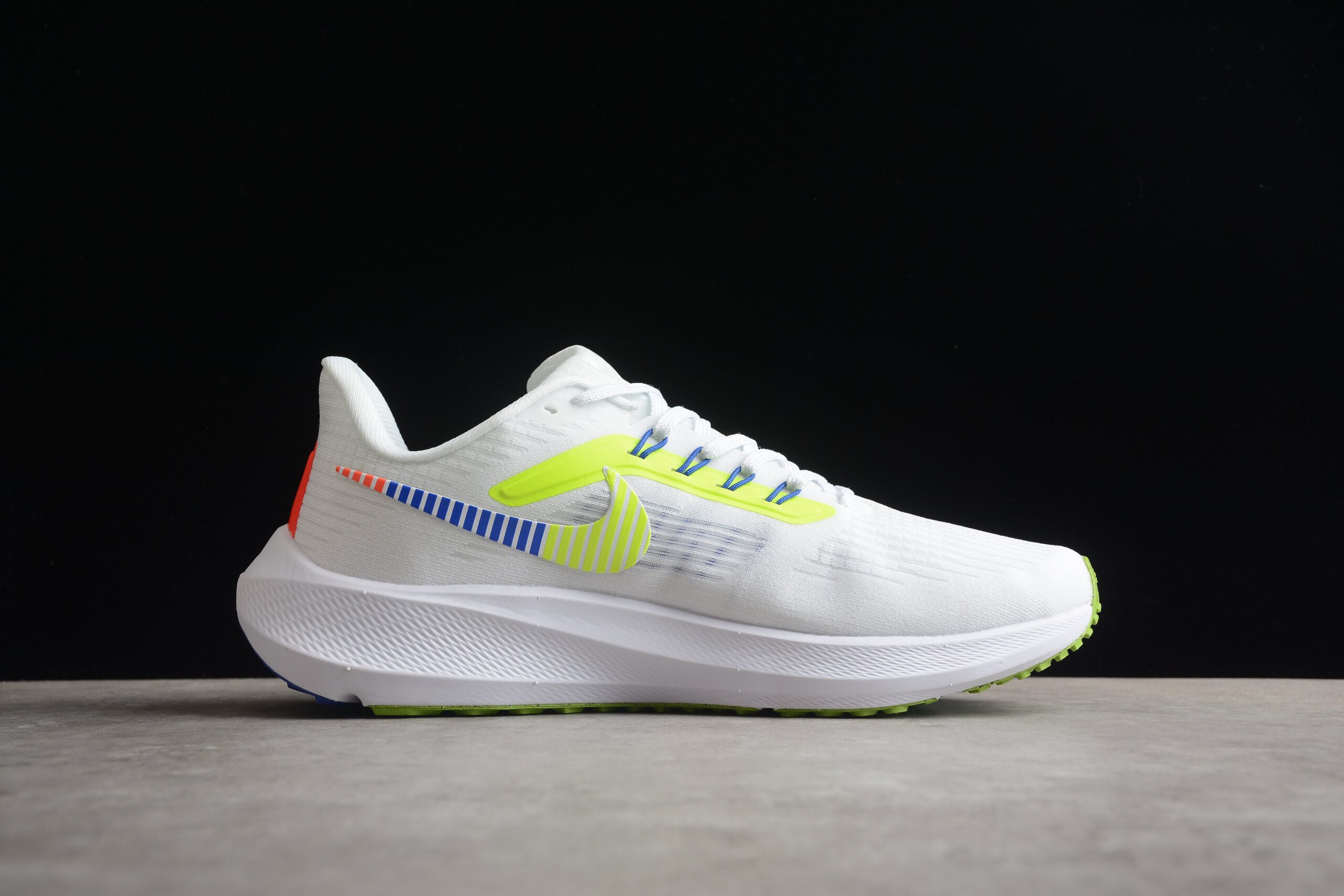 Nike Air Zoom Pegasus 39 PRM White Volt Racer Blue