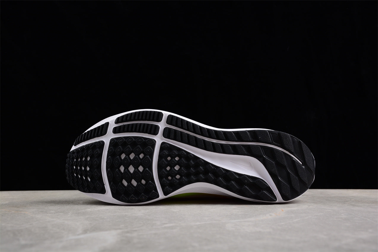 Nike Air Zoom Pegasus 40 Coconut Milk Lime - Image 5