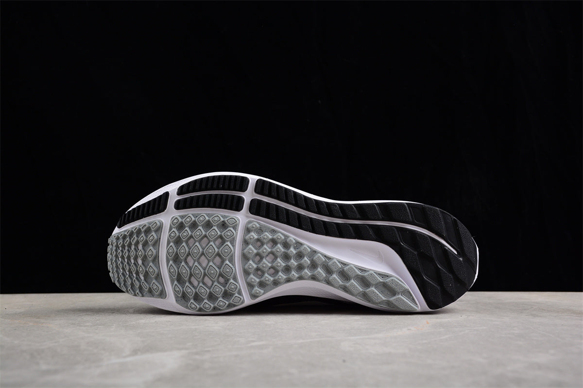 Nike Air Zoom Pegasus 40 - Image 4