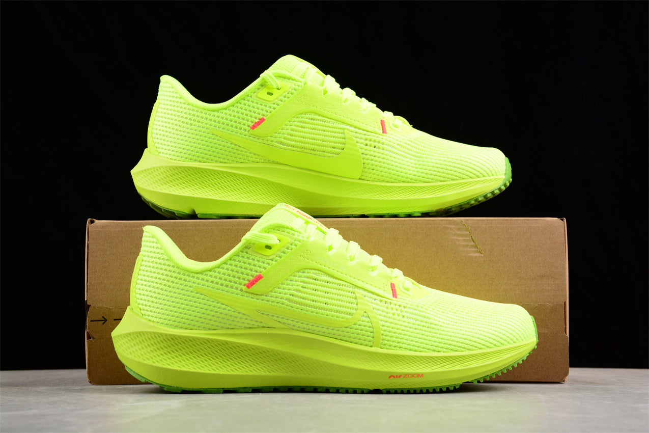Nike Pegasus 40 Grinch - Image 5