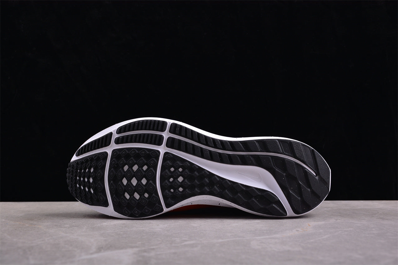 Nike Air Zoom Pegasus 40 - Image 5