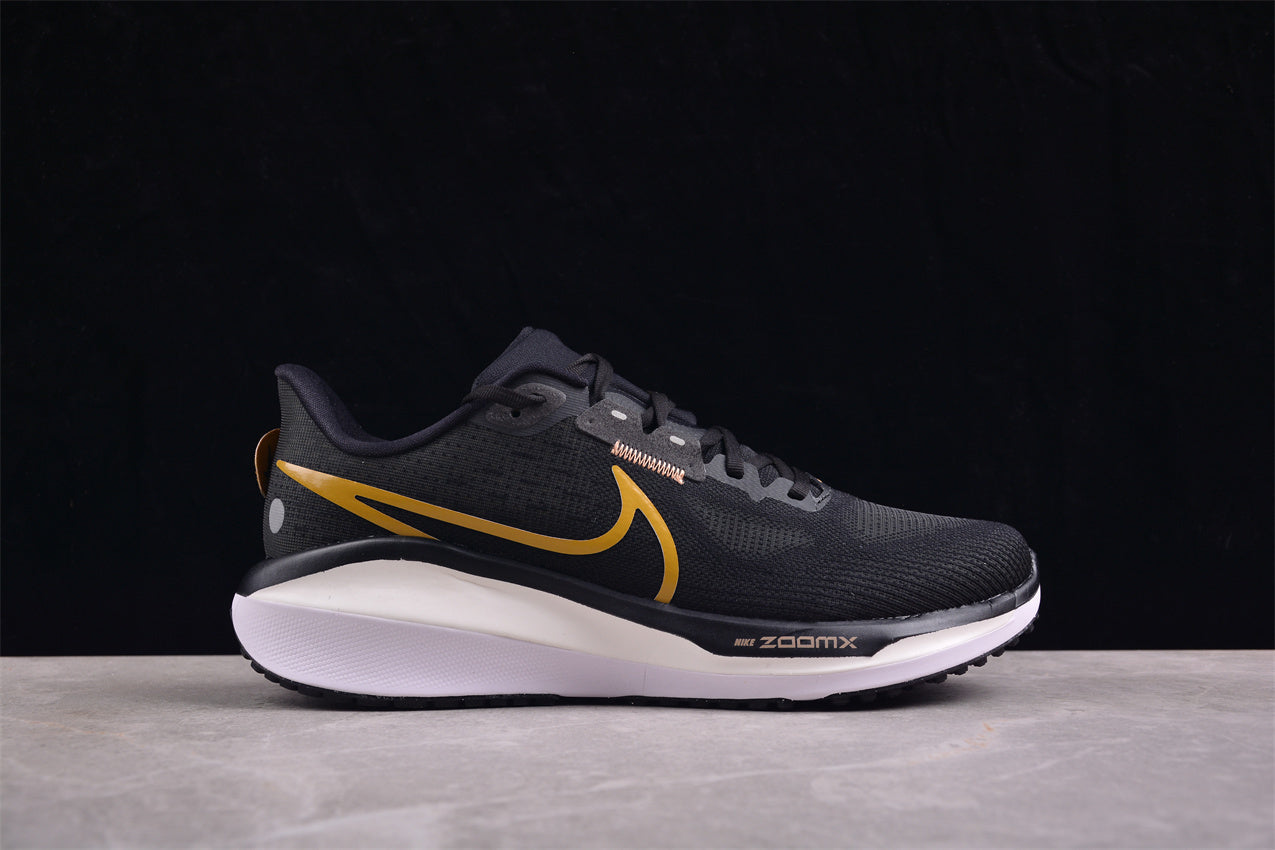 Nike Air Zoom Vomero 17